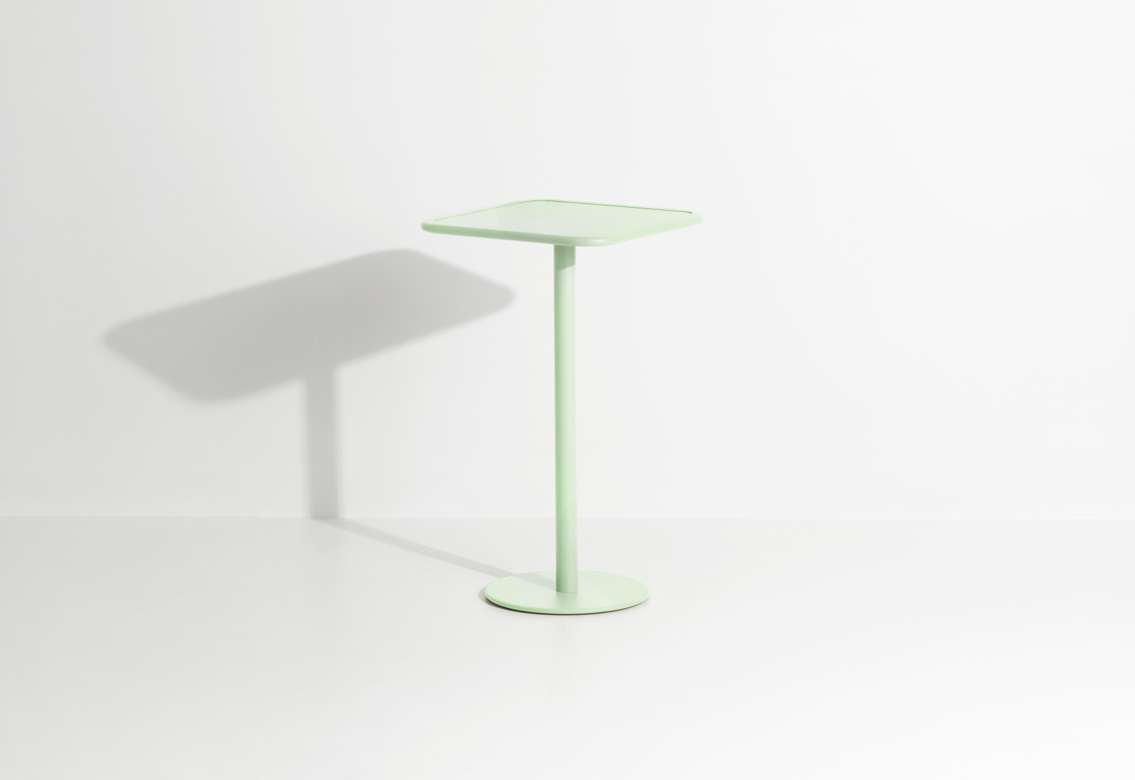 WEEK-END Square Garden Table in Pastel Green