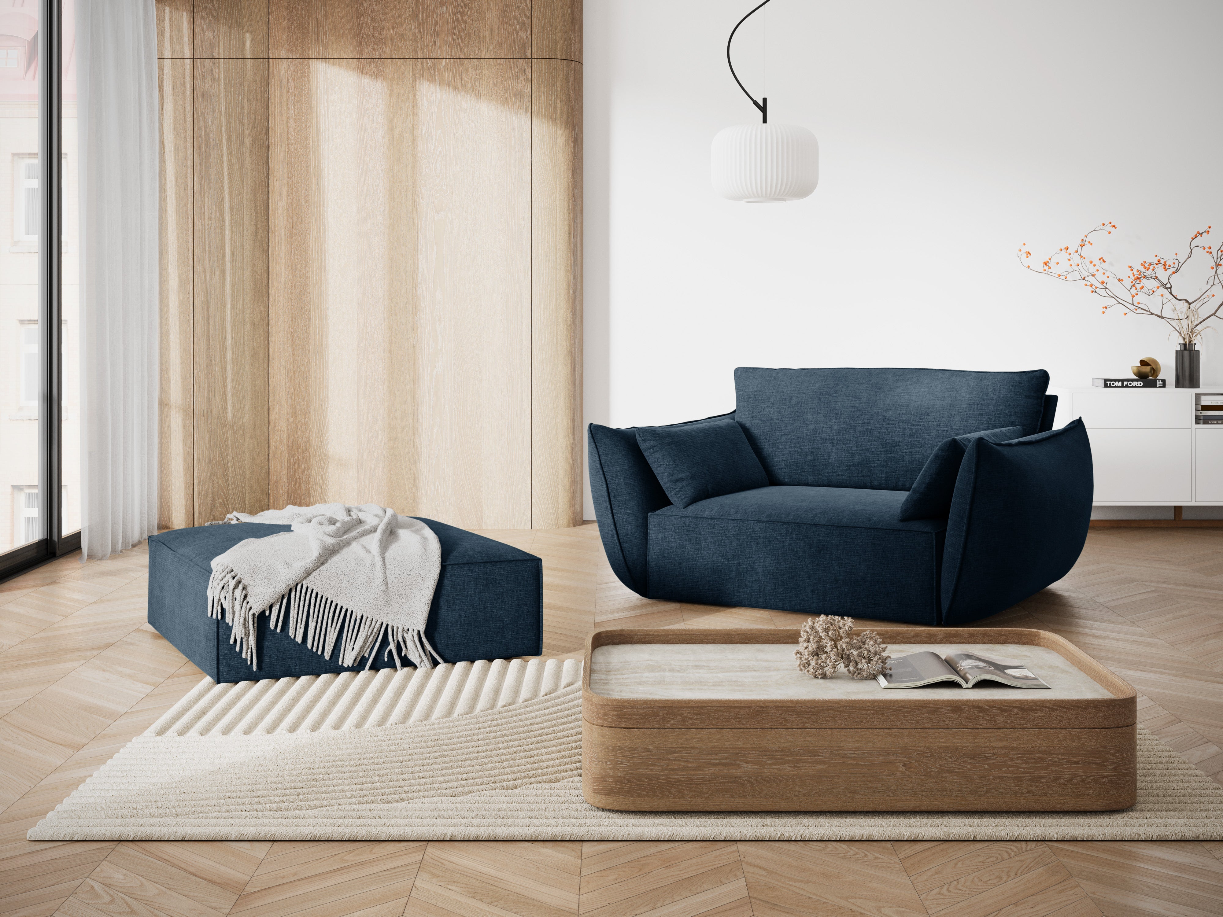 Pouf in the szenil fabric of Vanda Royal Granat