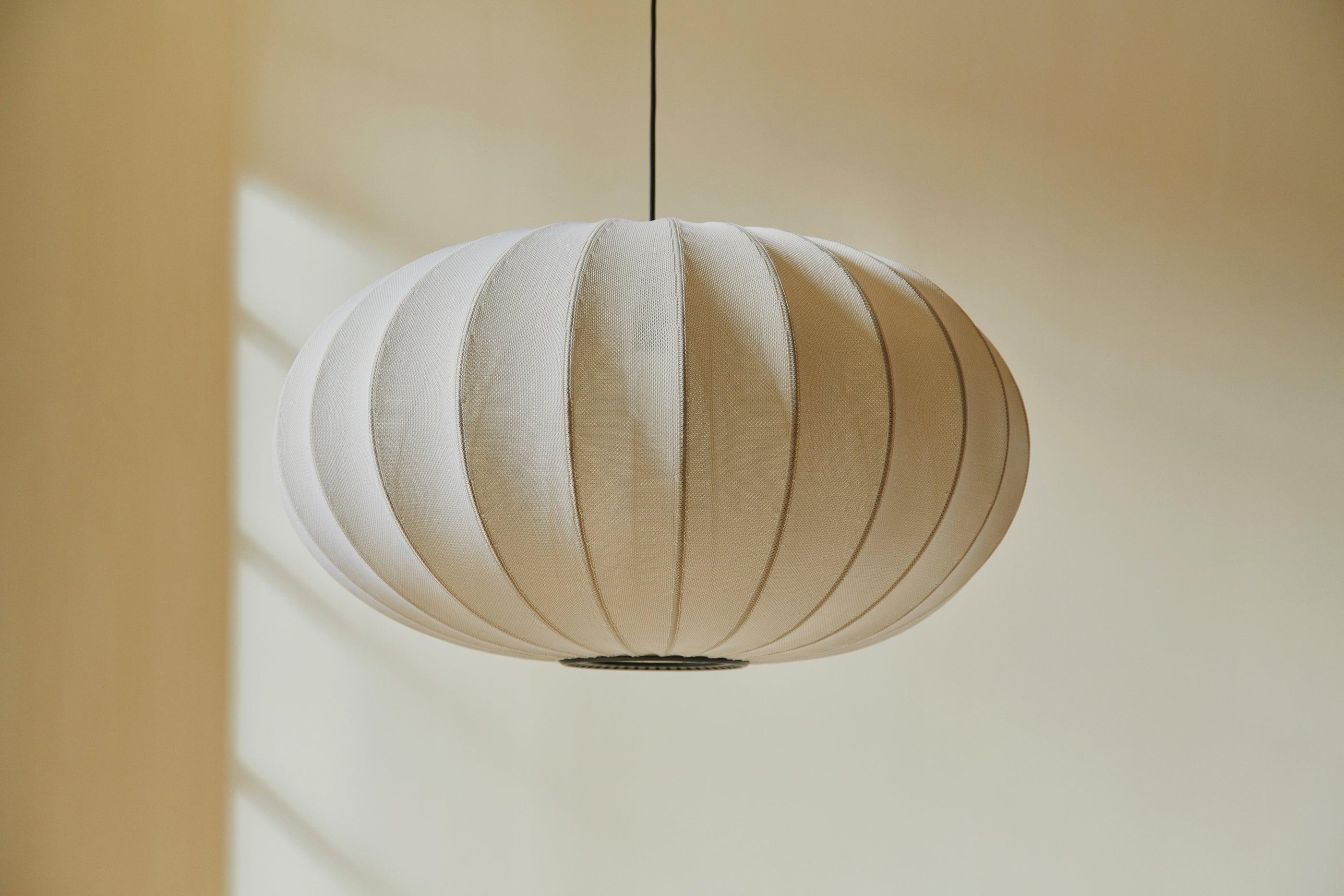 Knit-Wit Oval Pearl hanging lamp