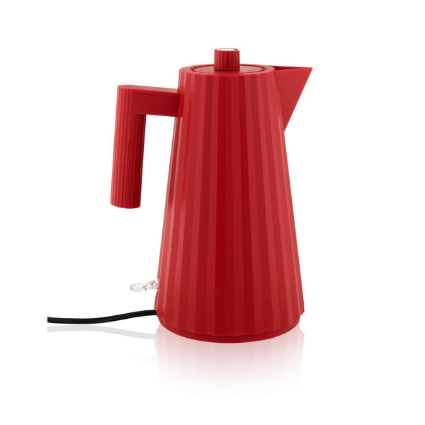 Plissé electric kettle red