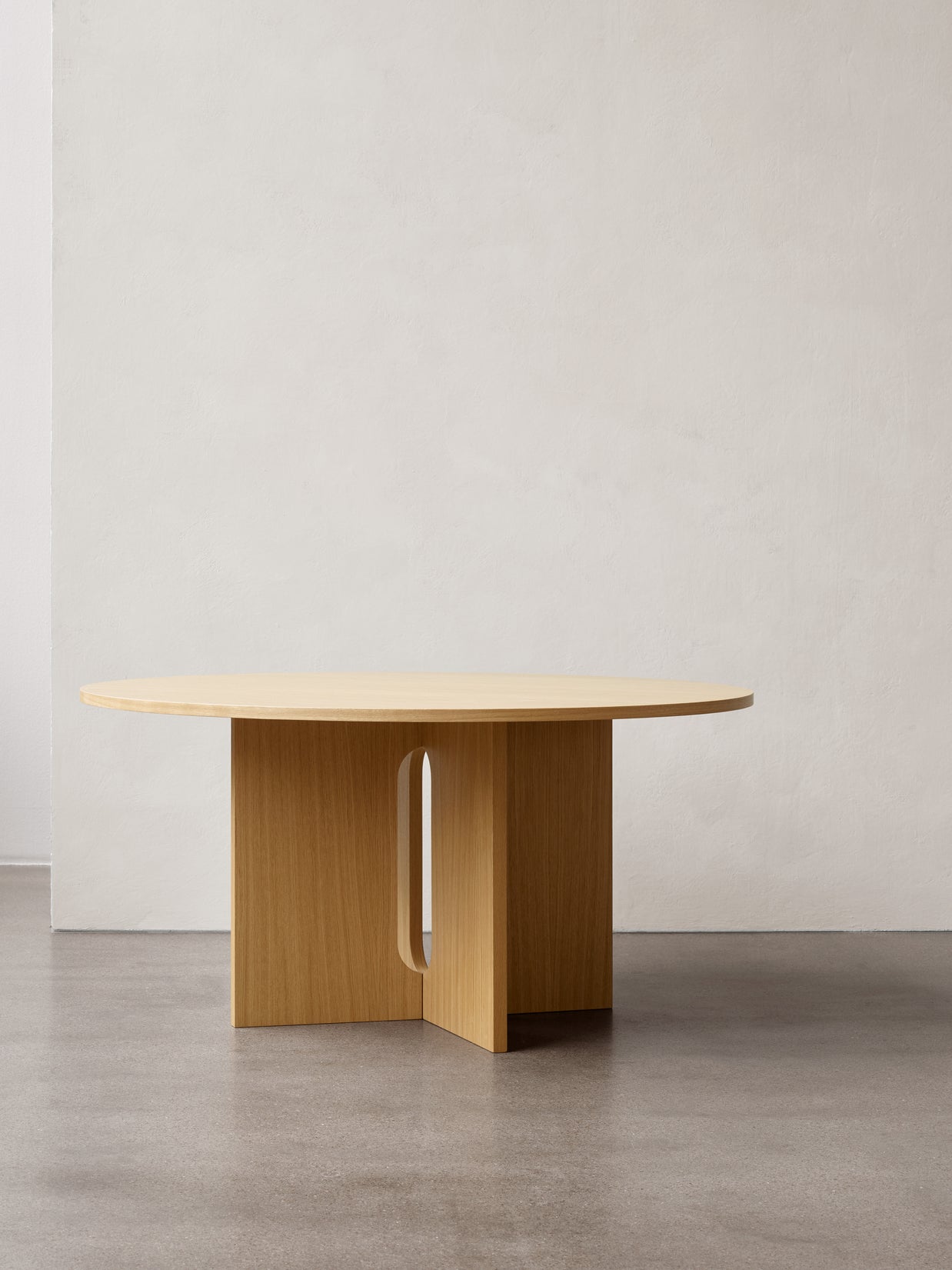 ANDROGYNE table oak wood