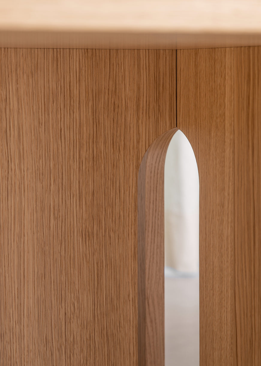 ANDROGYNE table oak wood