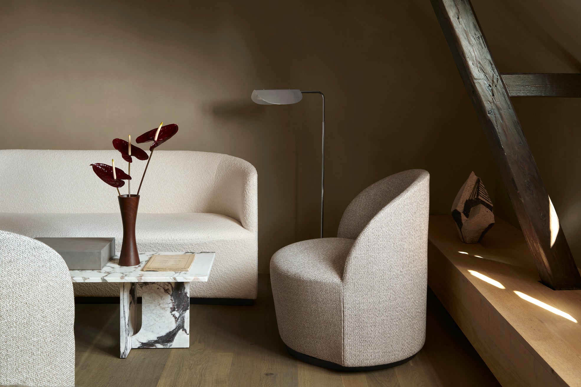 ANDROGYNE coffee table white-brown marble