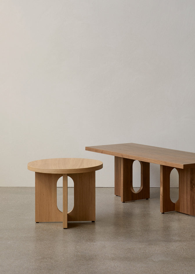 ANDROGYNE side table oak wood