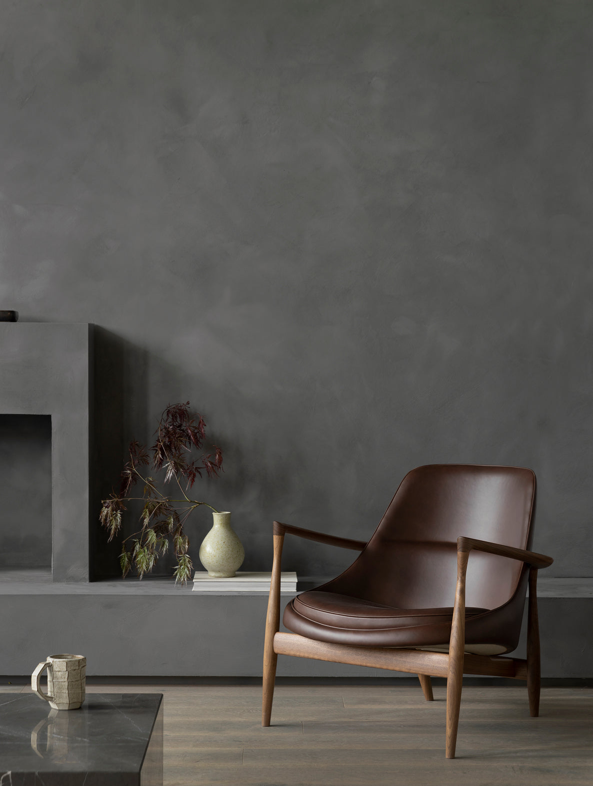 Sessel ELIZABETH beige mit Nussbaumfuß