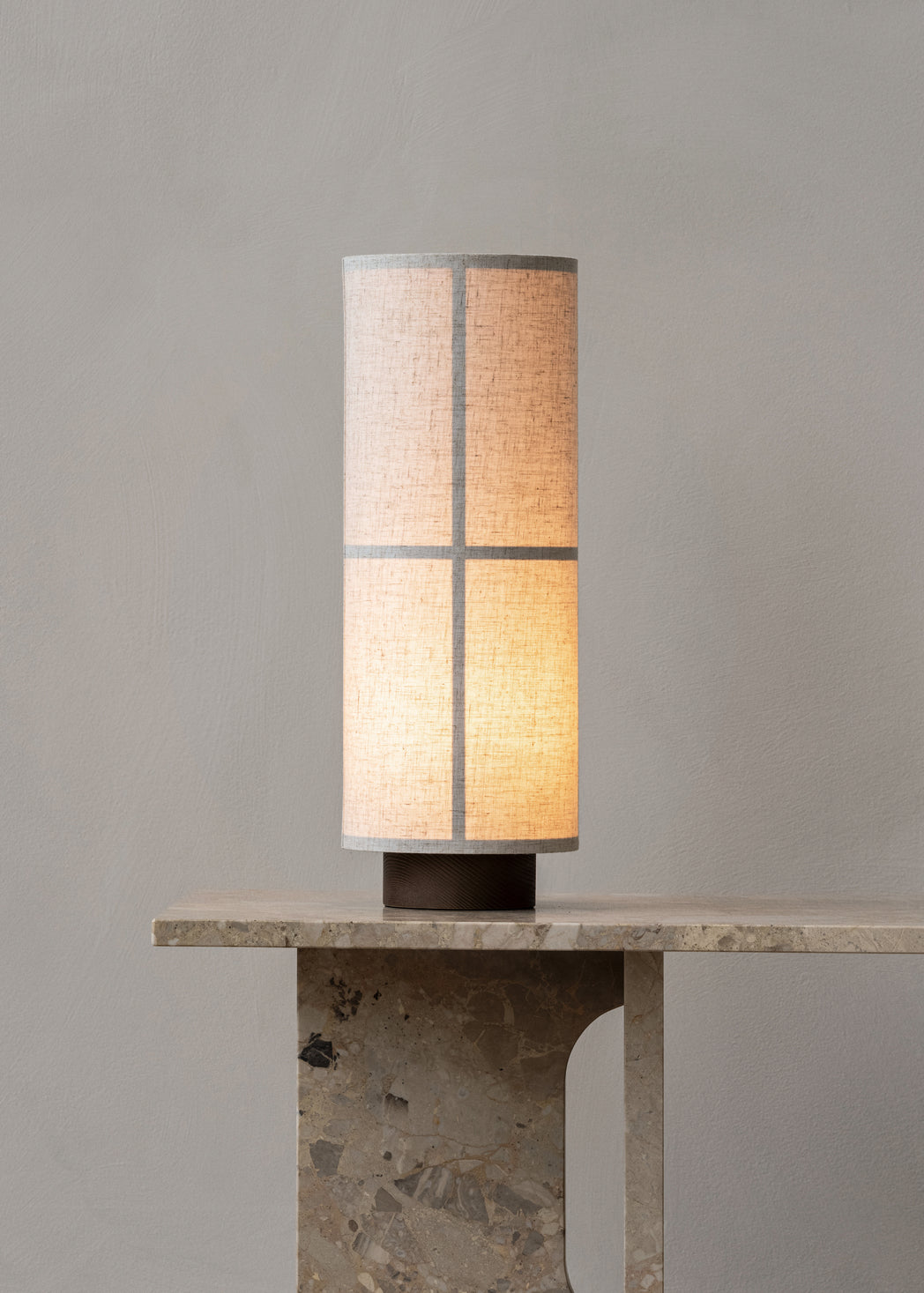 Lampa stołowa HASHIRA len z jesionową podstawą