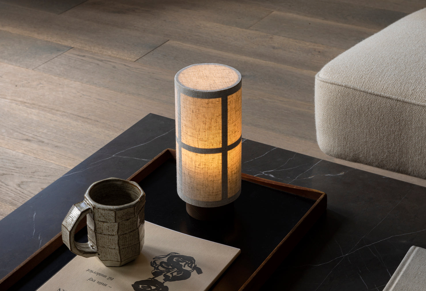 Couchtisch PLINTH schwarzer Marmor