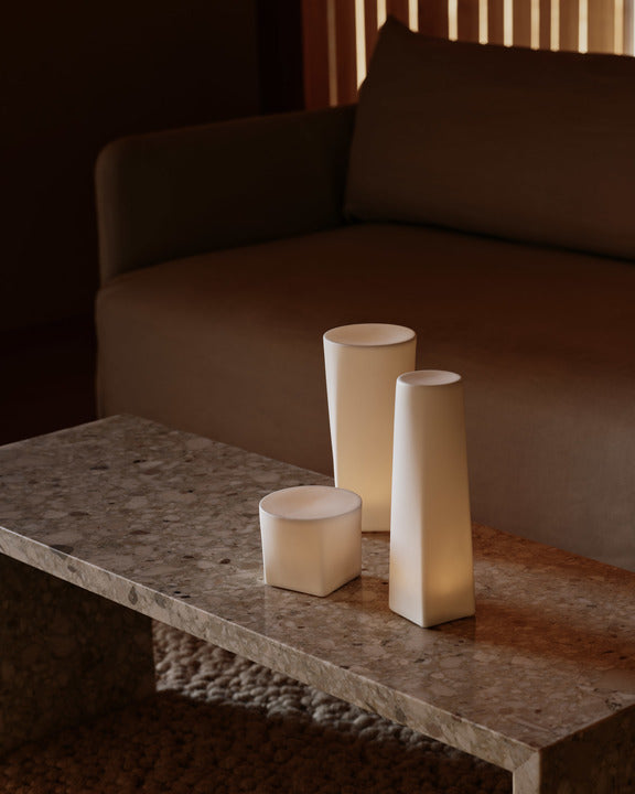 Couchtisch PLINTH BRIDGE schwarzer Marmor