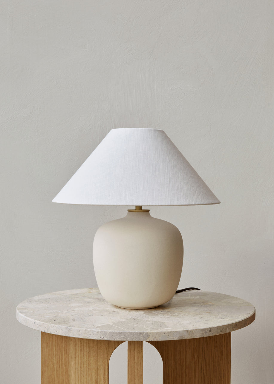 ANDROGYNE side table white marble with walnut base