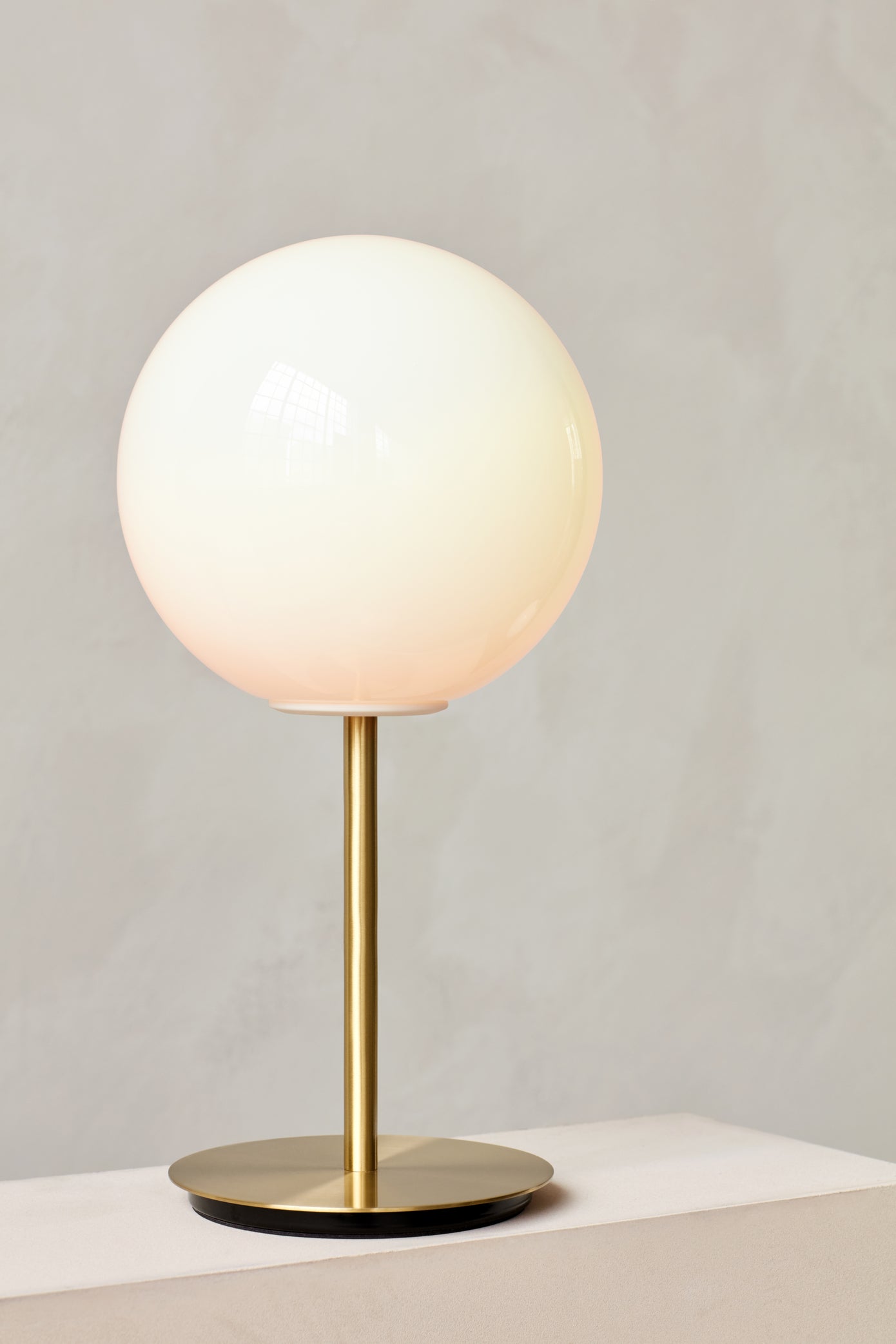 Lampa stołowa TR BULB mosiądz