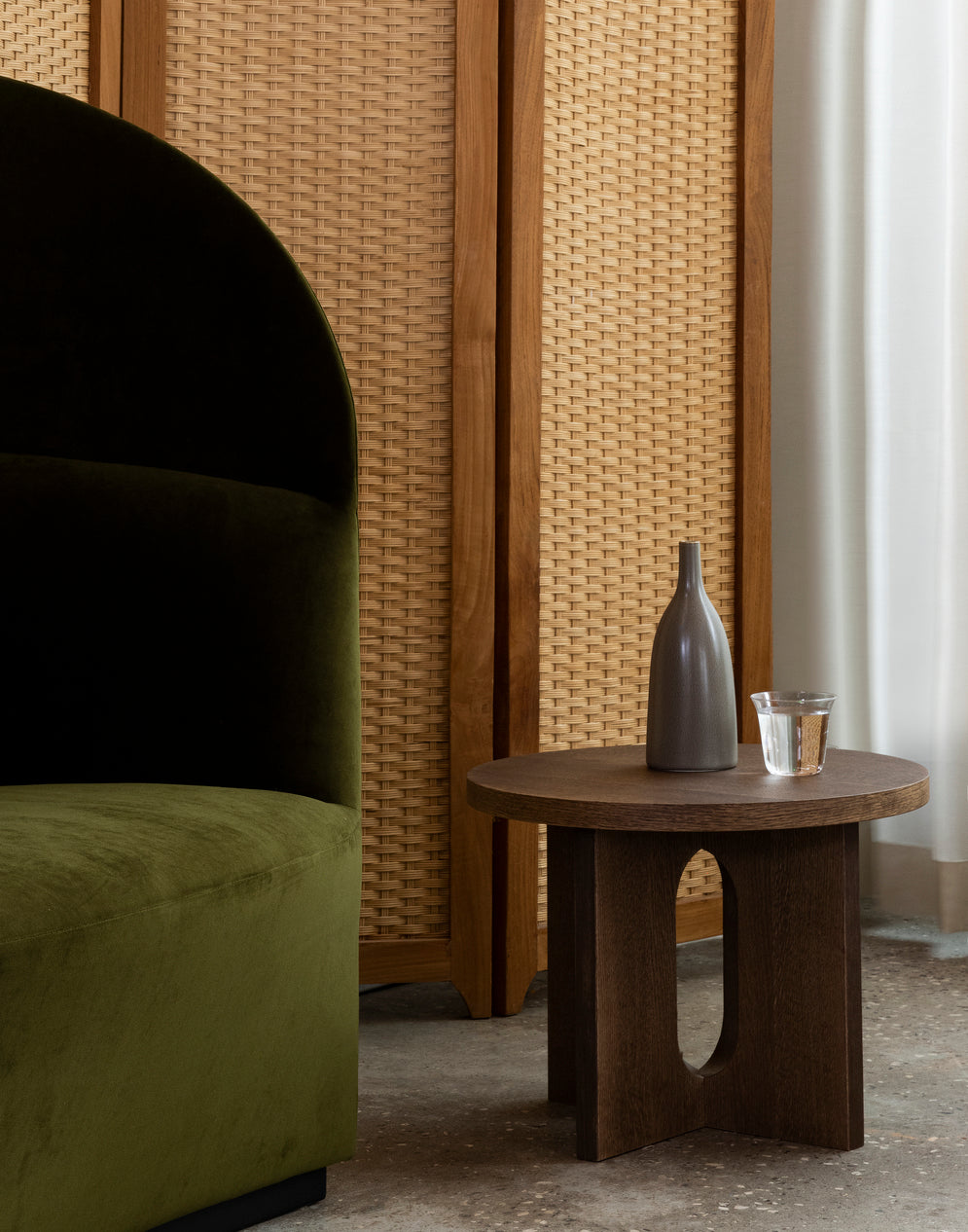 Fotel z wysokim oparciem TEAROOM brązowy