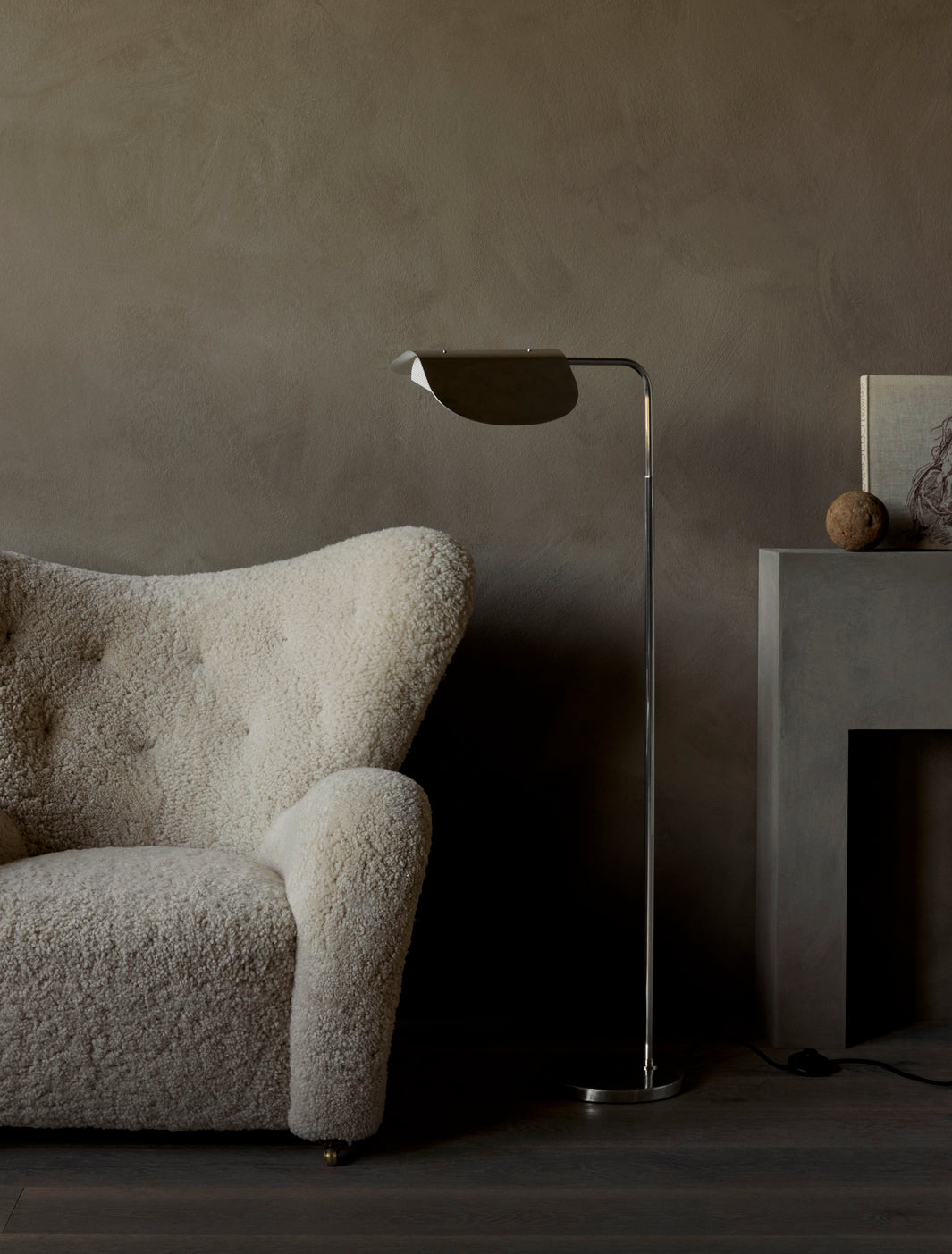 WING floor lamp polished aluminum