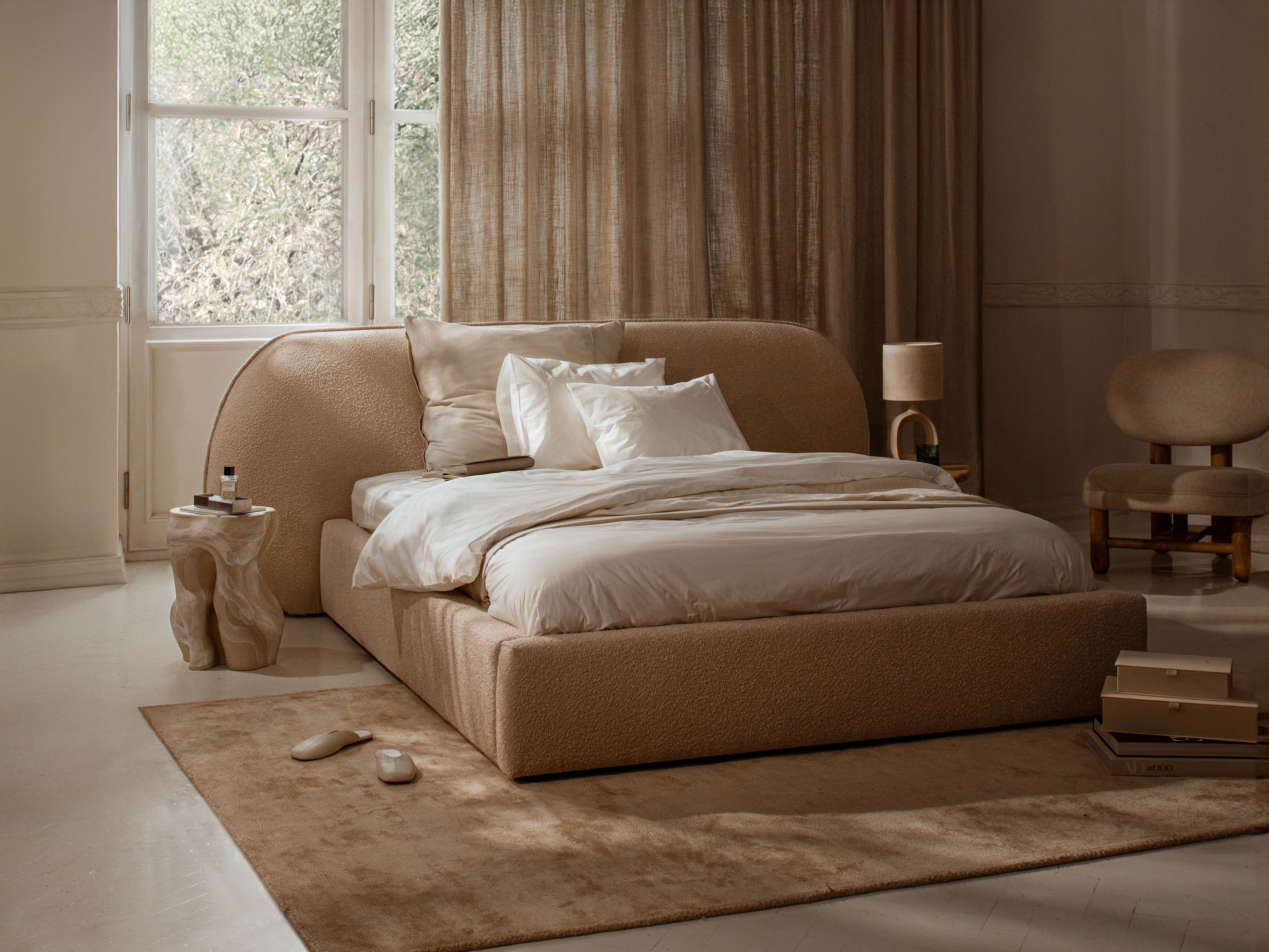 OVALO Bed Terracotta Chenille