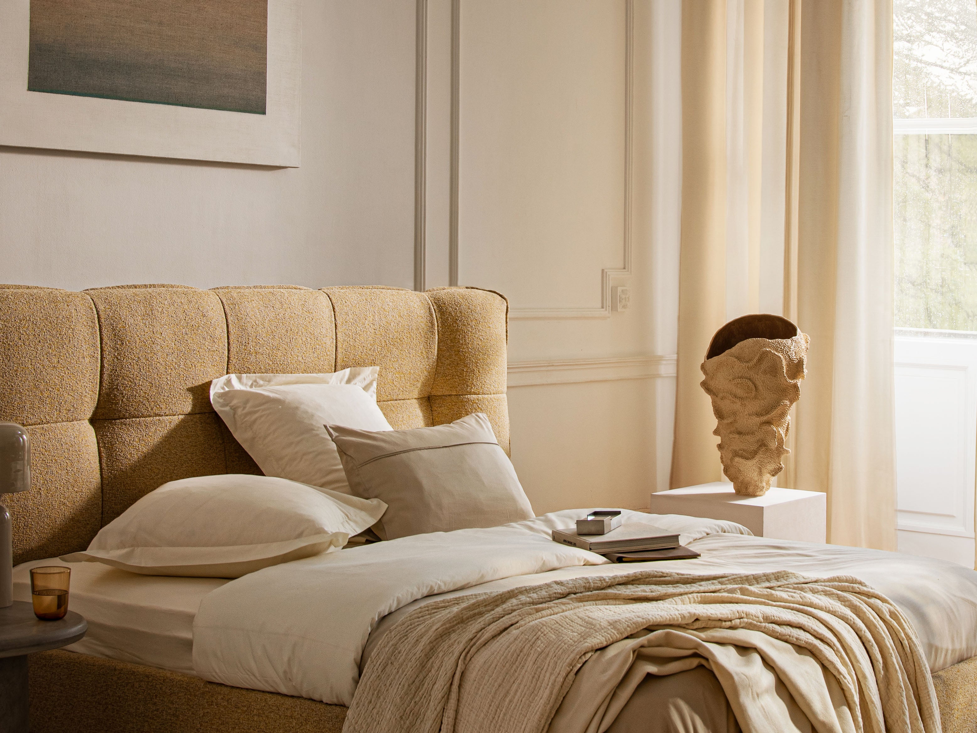 Velvet bed with storage ERIC black