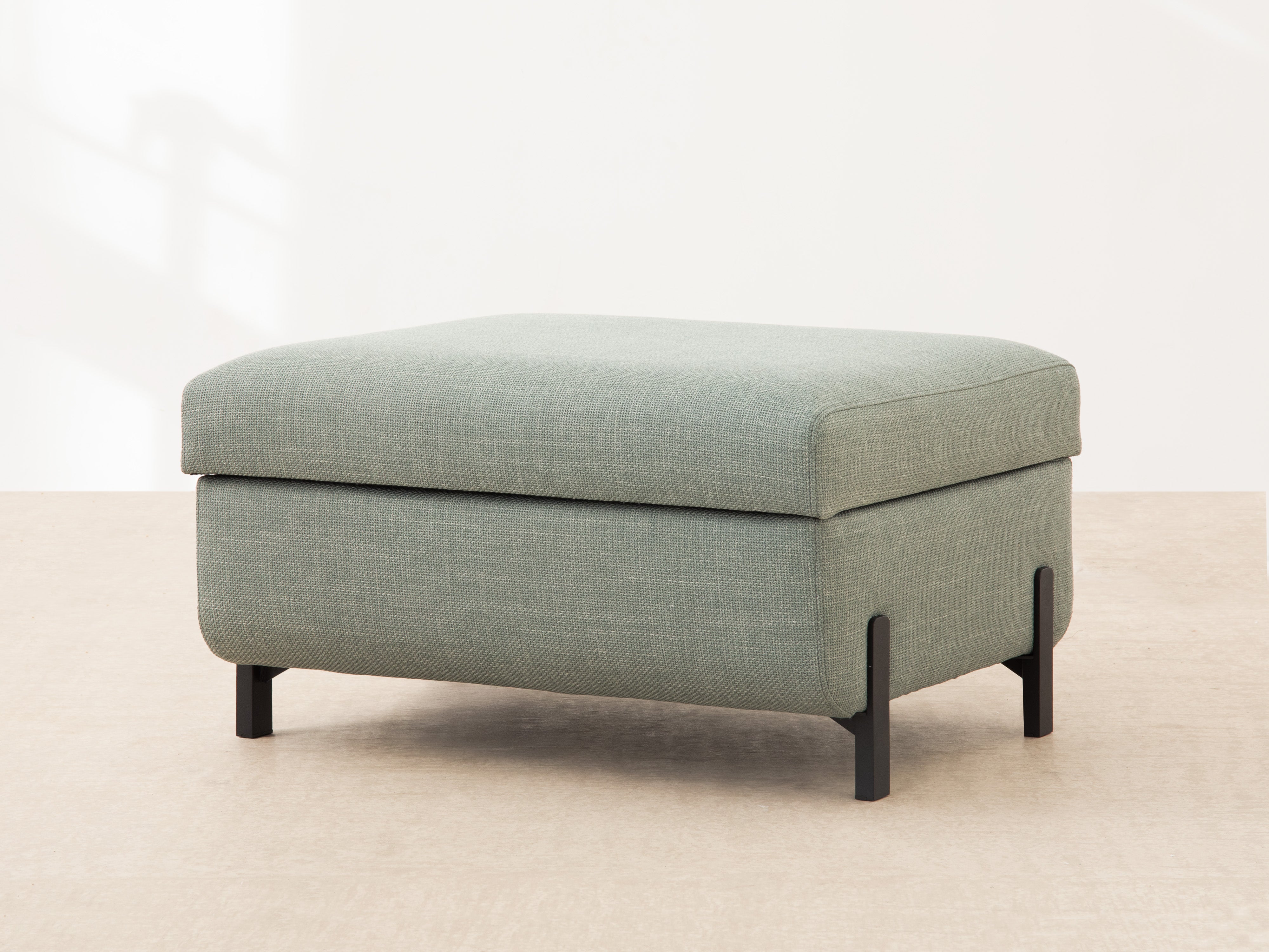PUF mit Box, "Gloria", 1 Sitz, Ziegel, 87x72x46
In Europa gemacht