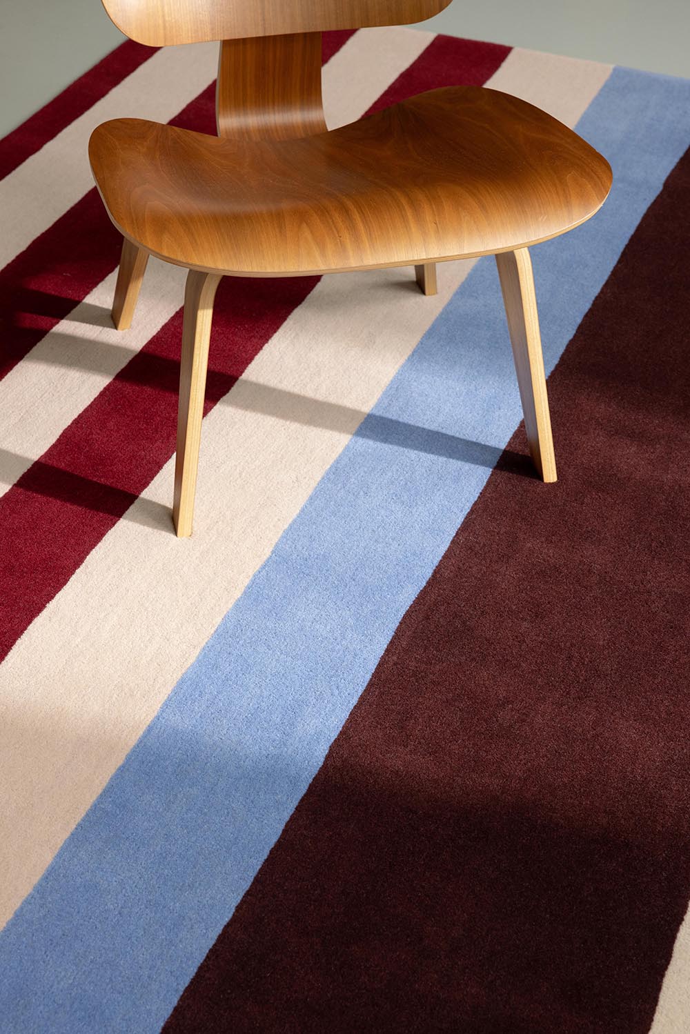 Ralls red-beige-blue wool rug