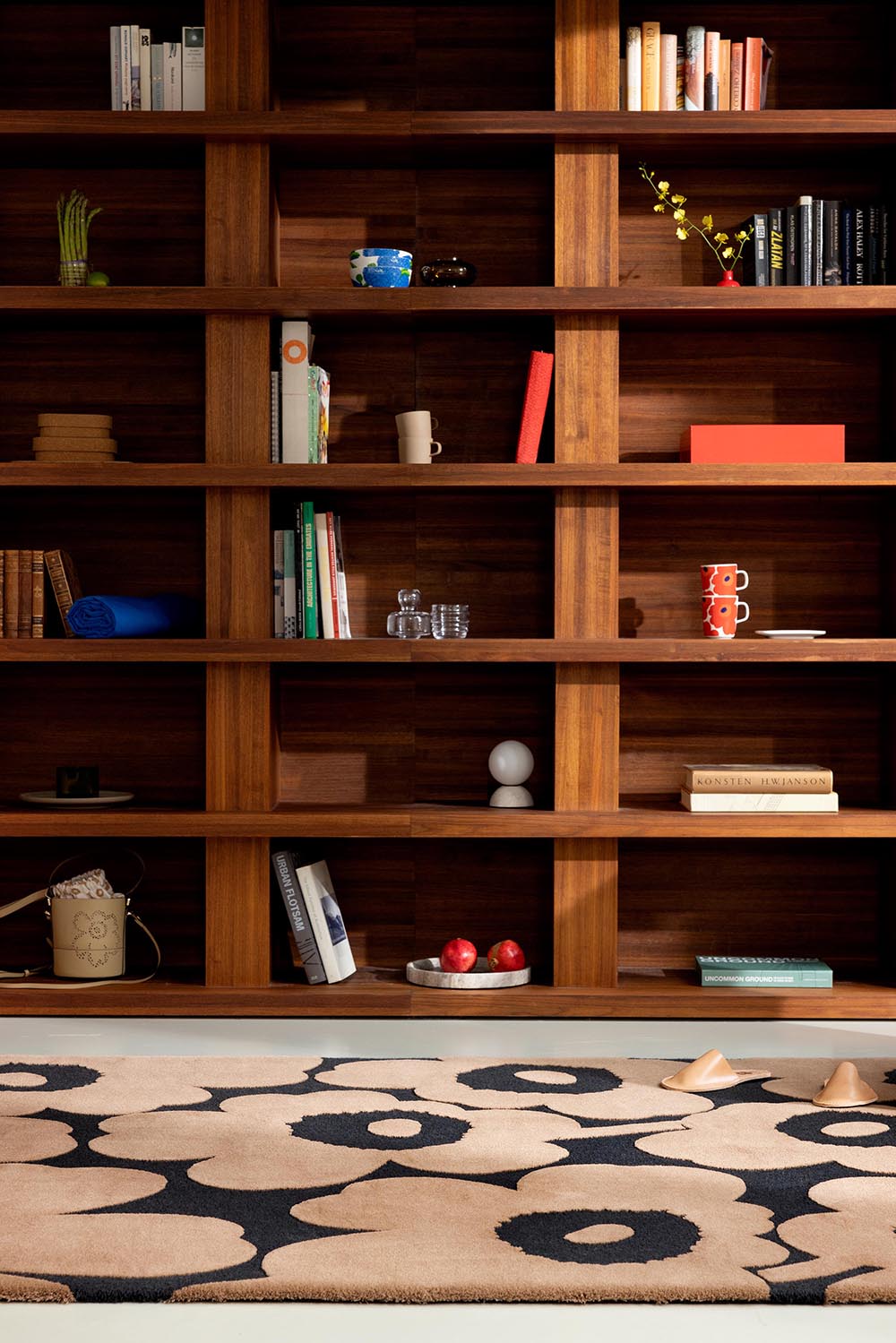 Wool rug, black and brown