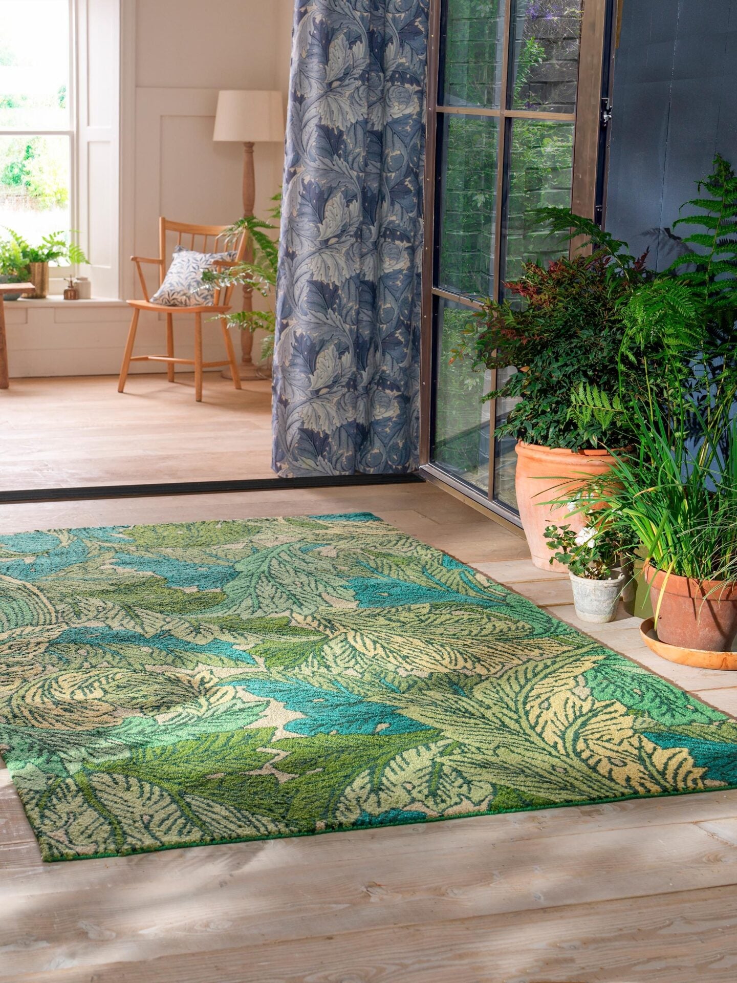 Dywan zewnętrzny ACANTHUS NETTLE SKY BLUE zielony