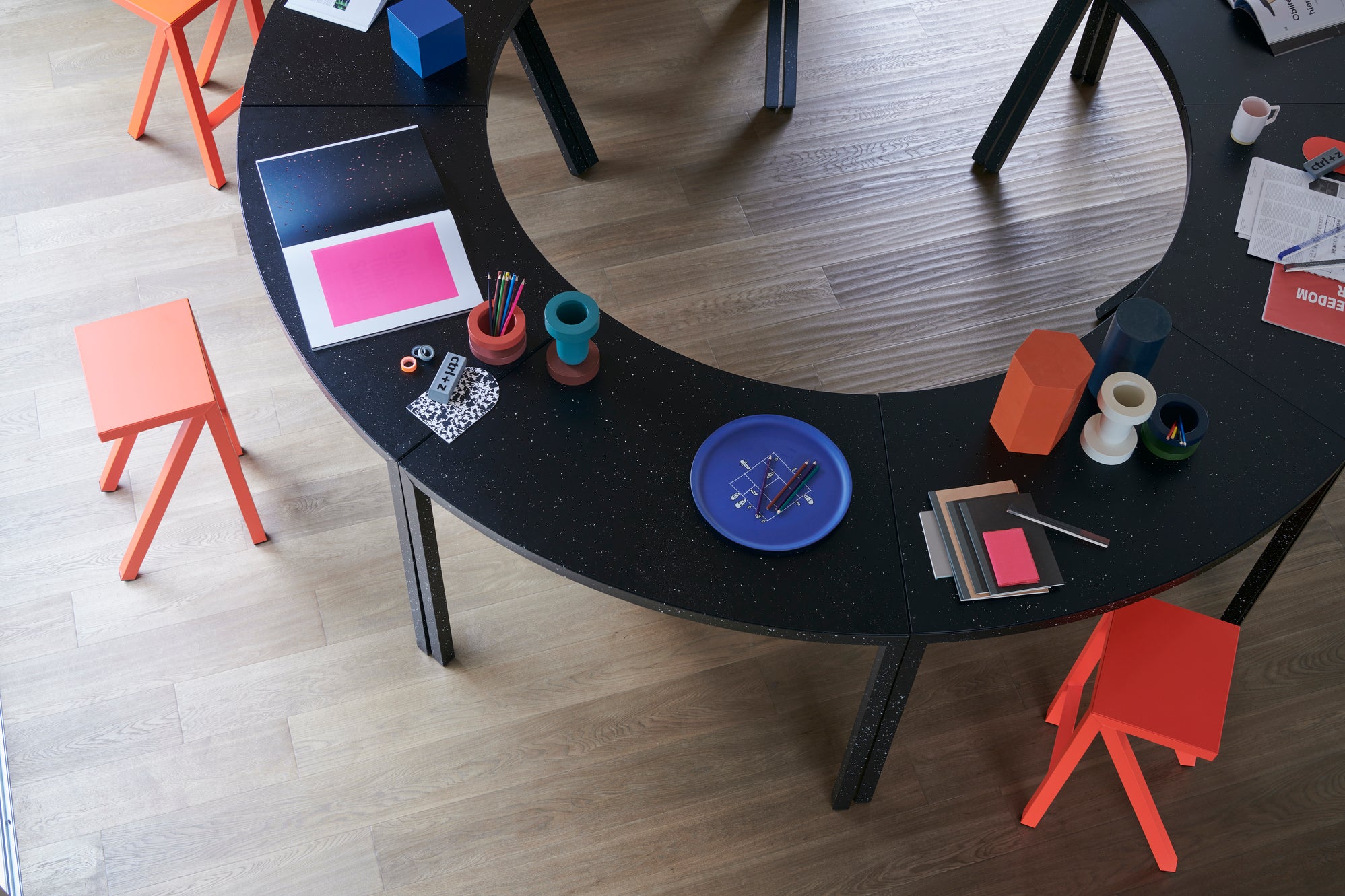 BUREAURAMA Hocker blau