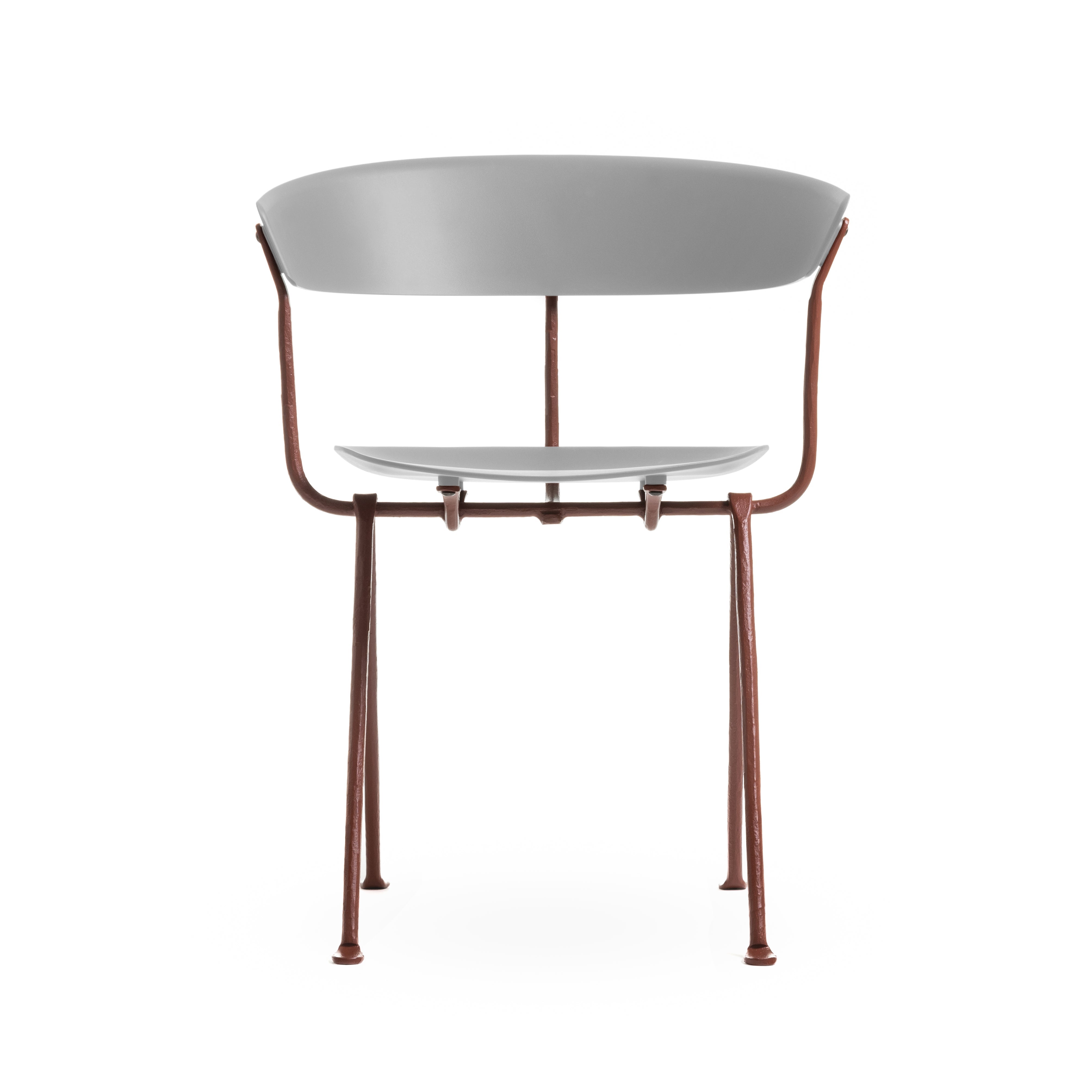 OFFICINA chair with a brown base and gray seat