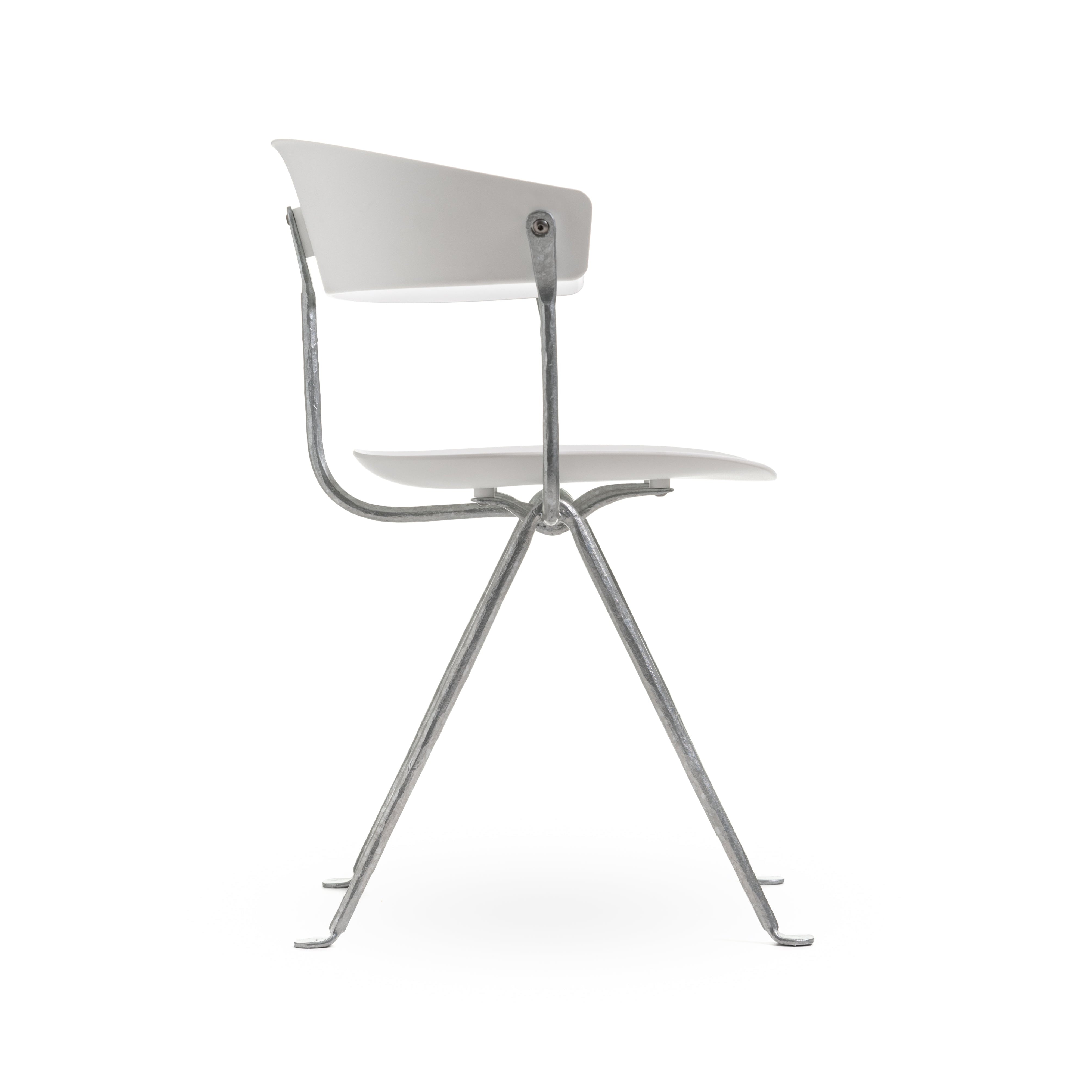 OFFICINA chair with a metal base and white seat