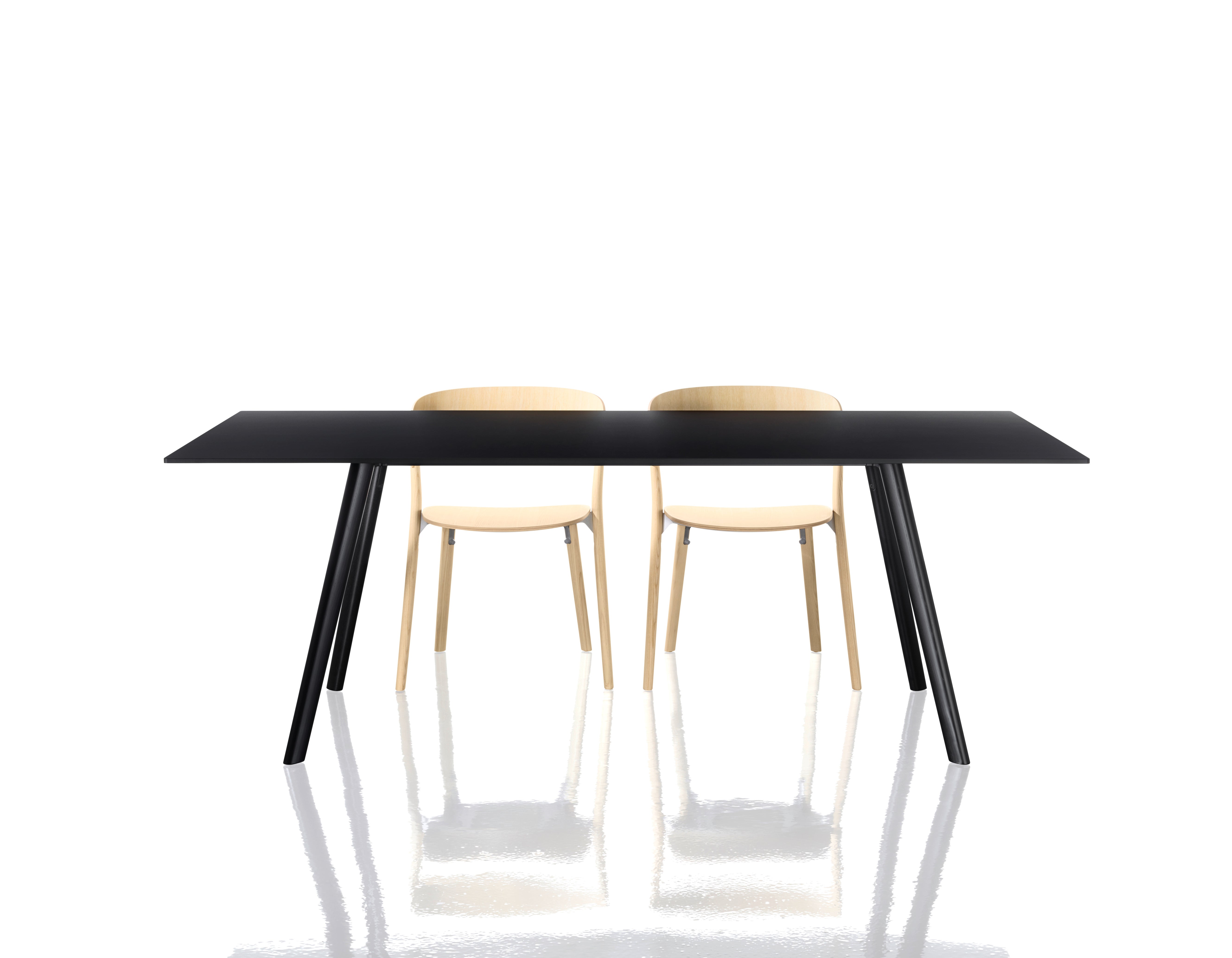 PILO black table
