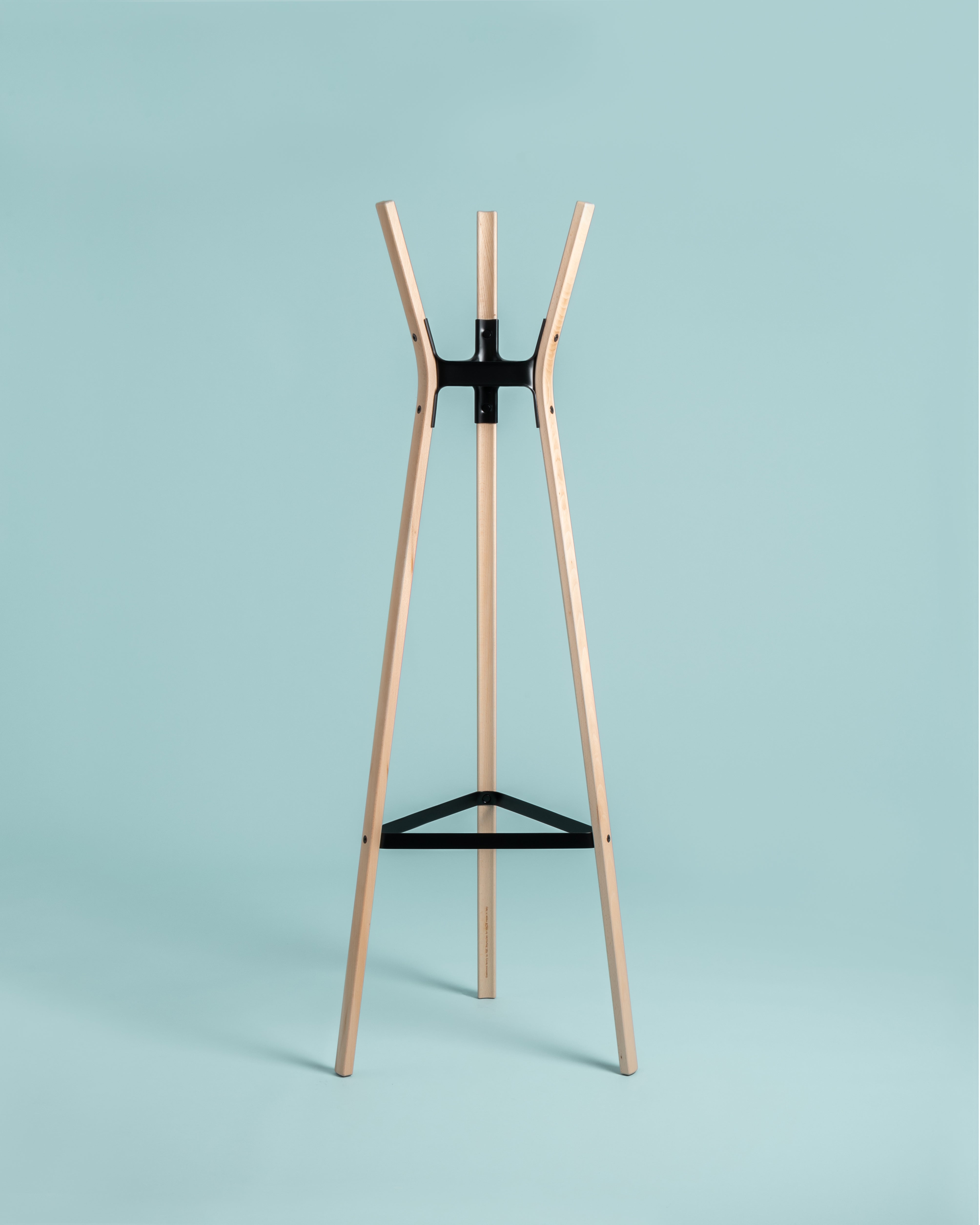 STEELWOOD Standgarderobe, Buchenholz mit schwarzen Gelenken