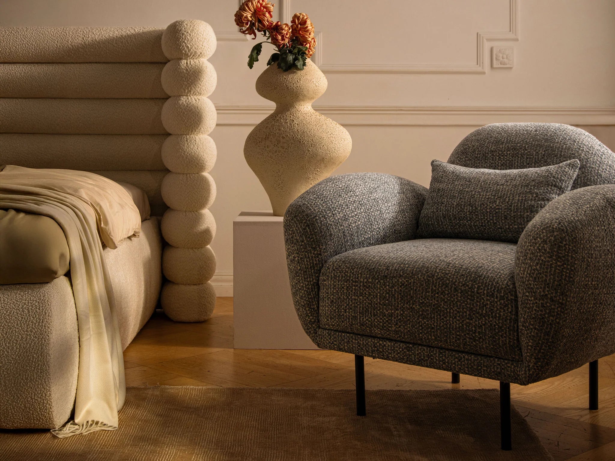 POPPY armchair light beige chenille
