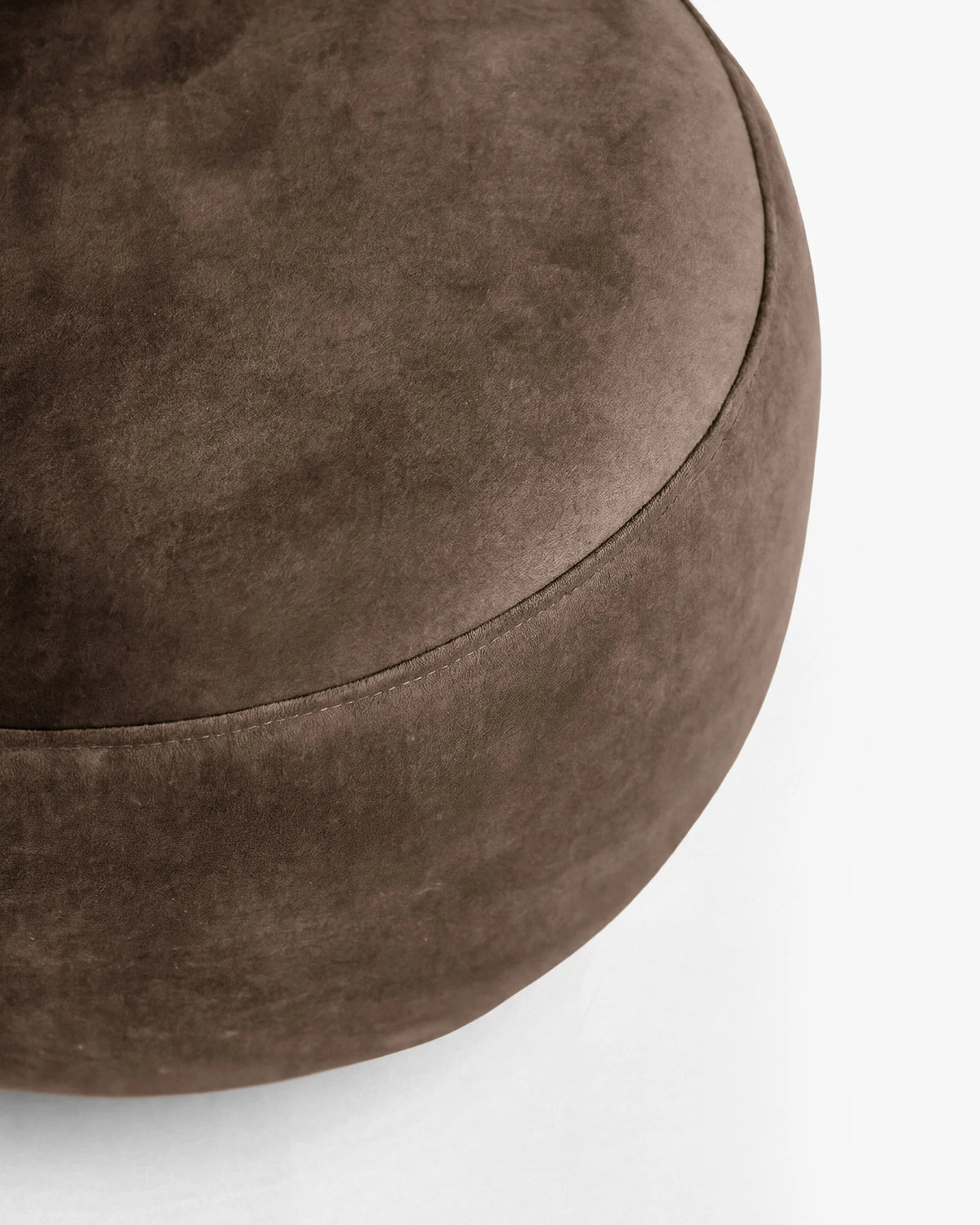 Velvet pouf AMALTA chocolate