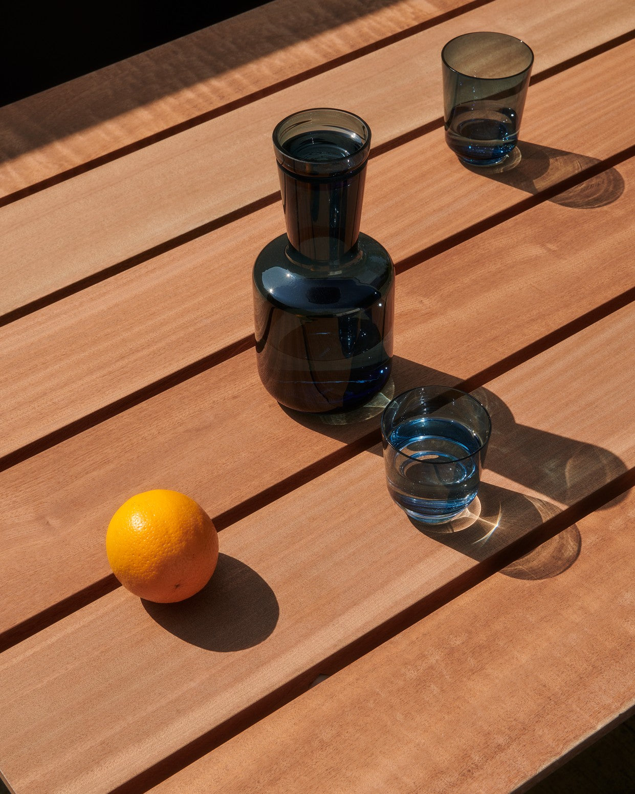 RAISE Dark Blue Carafe