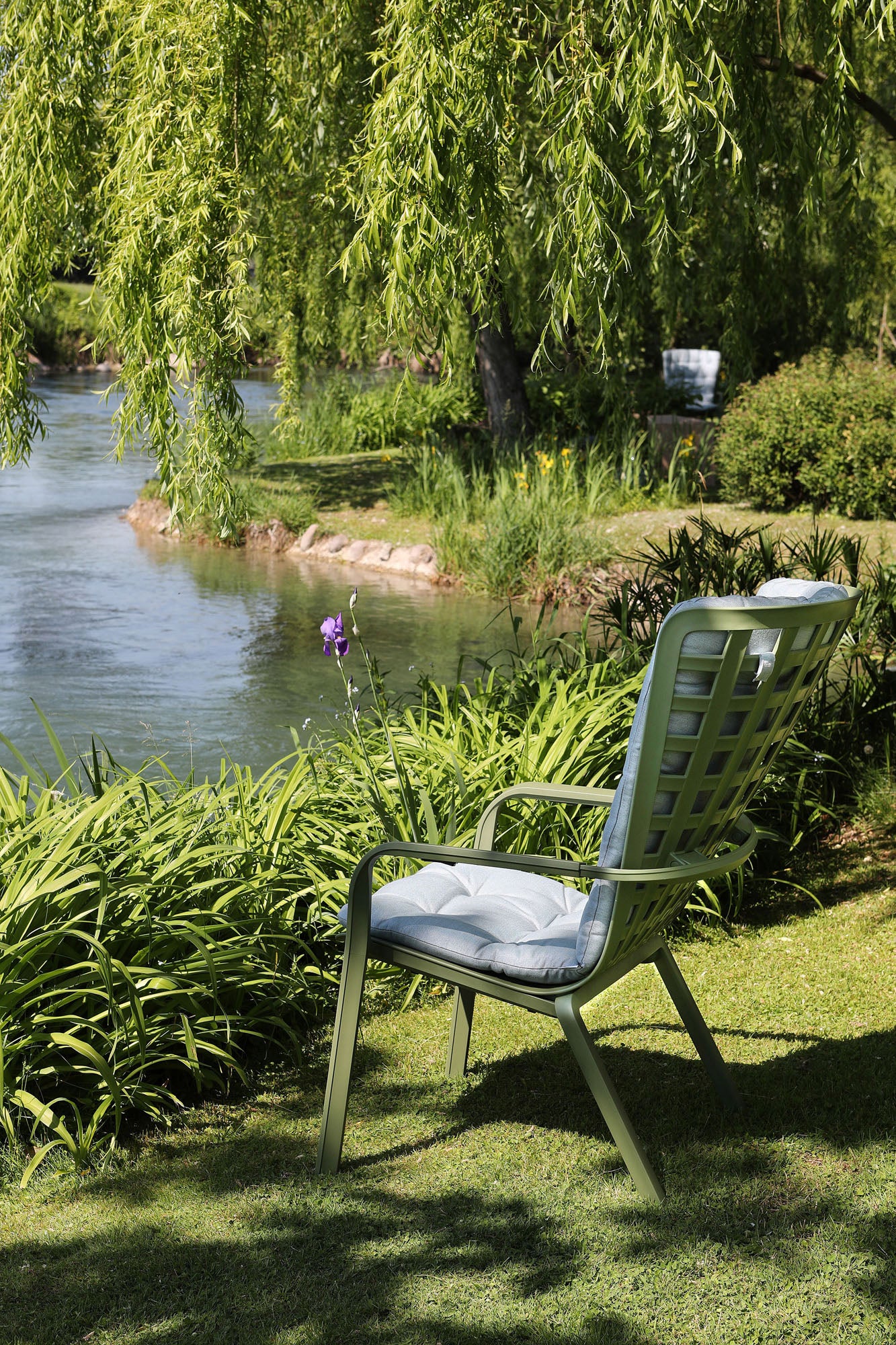 FOLIO Outdoor Armchair in Agave Green