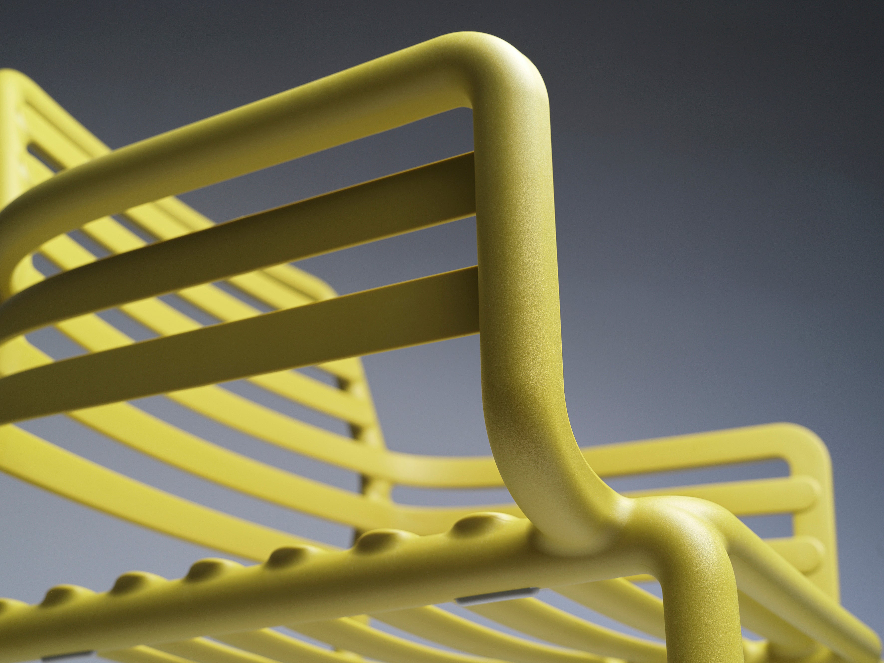 Outdoor chair with armrests DOGA agave