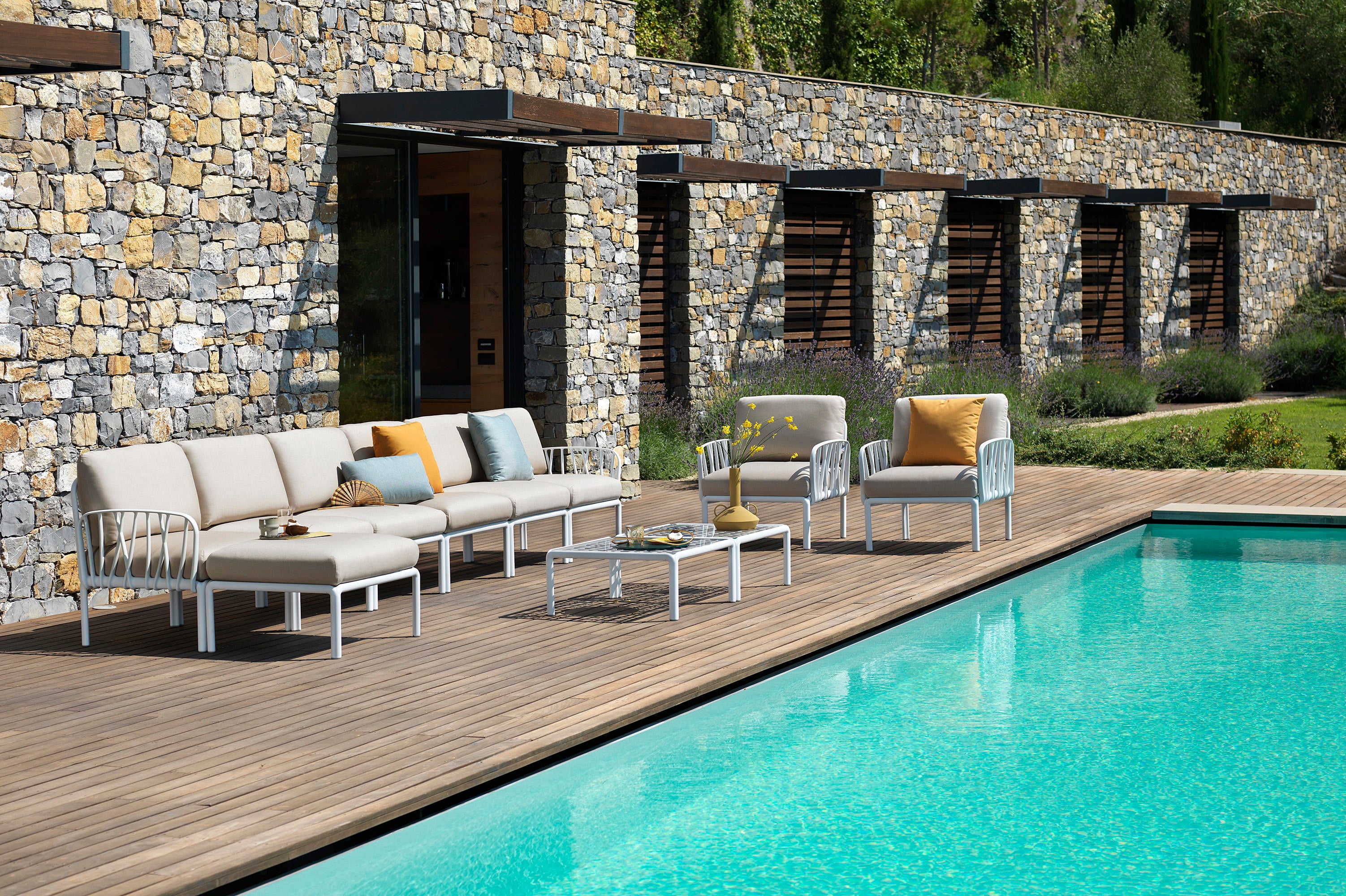 Outdoor Armchair KOMODO Beige Sunbrella® with Green Agave Base
