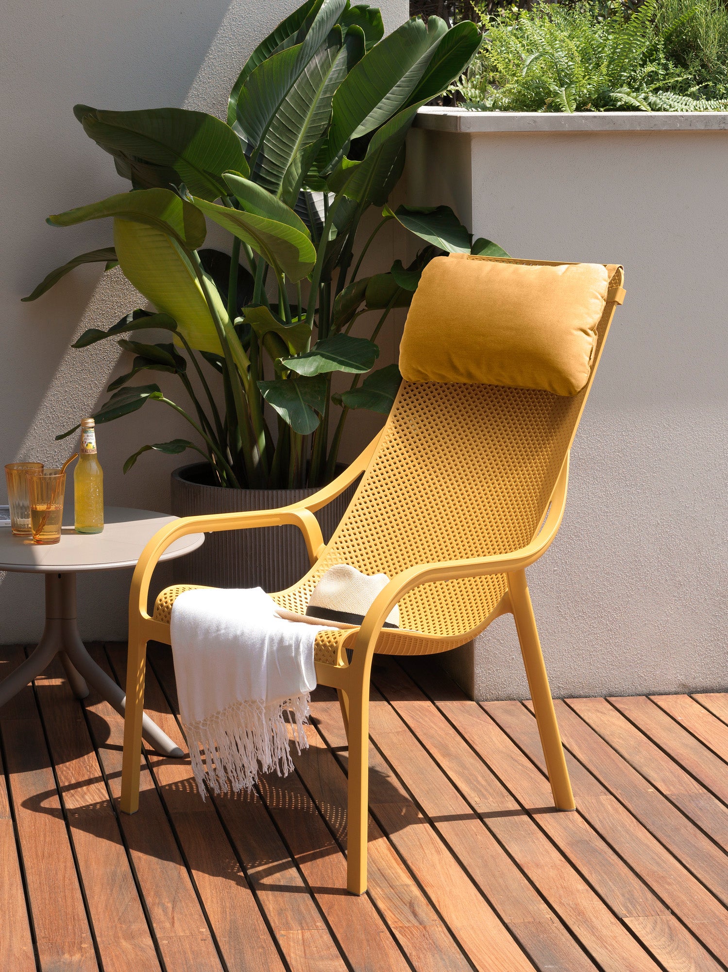 Round Outdoor Table with Height Adjustment SPRITZ Light Blue