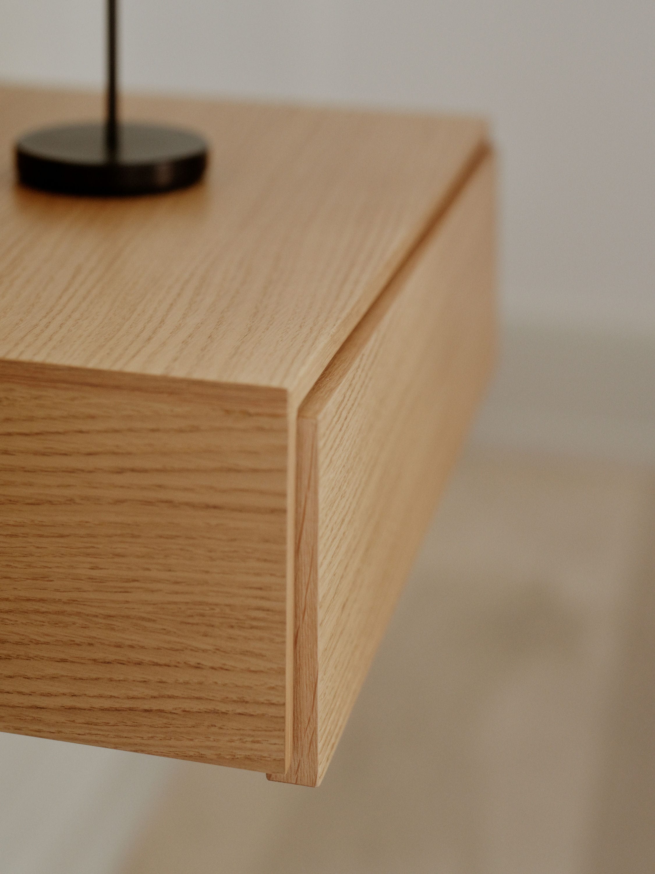Tana oak veneer hanging cabinet