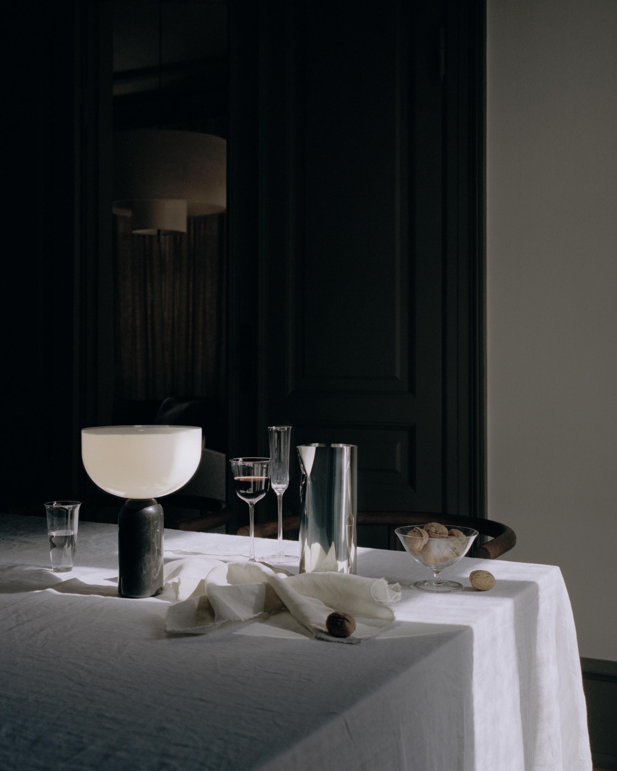 KIZU portable lamp black marble