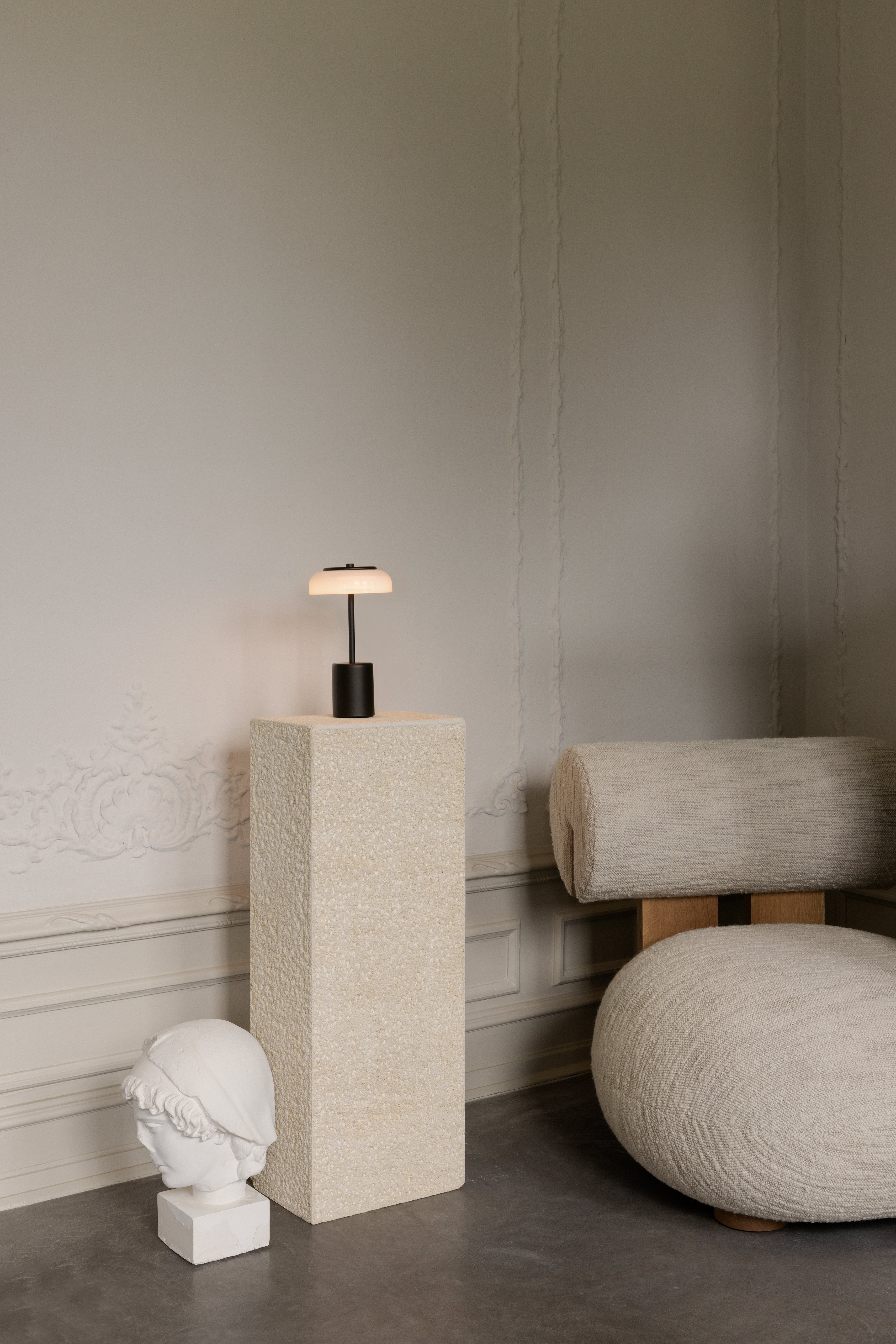 Portable Lamp BLOSSI black with opal glass