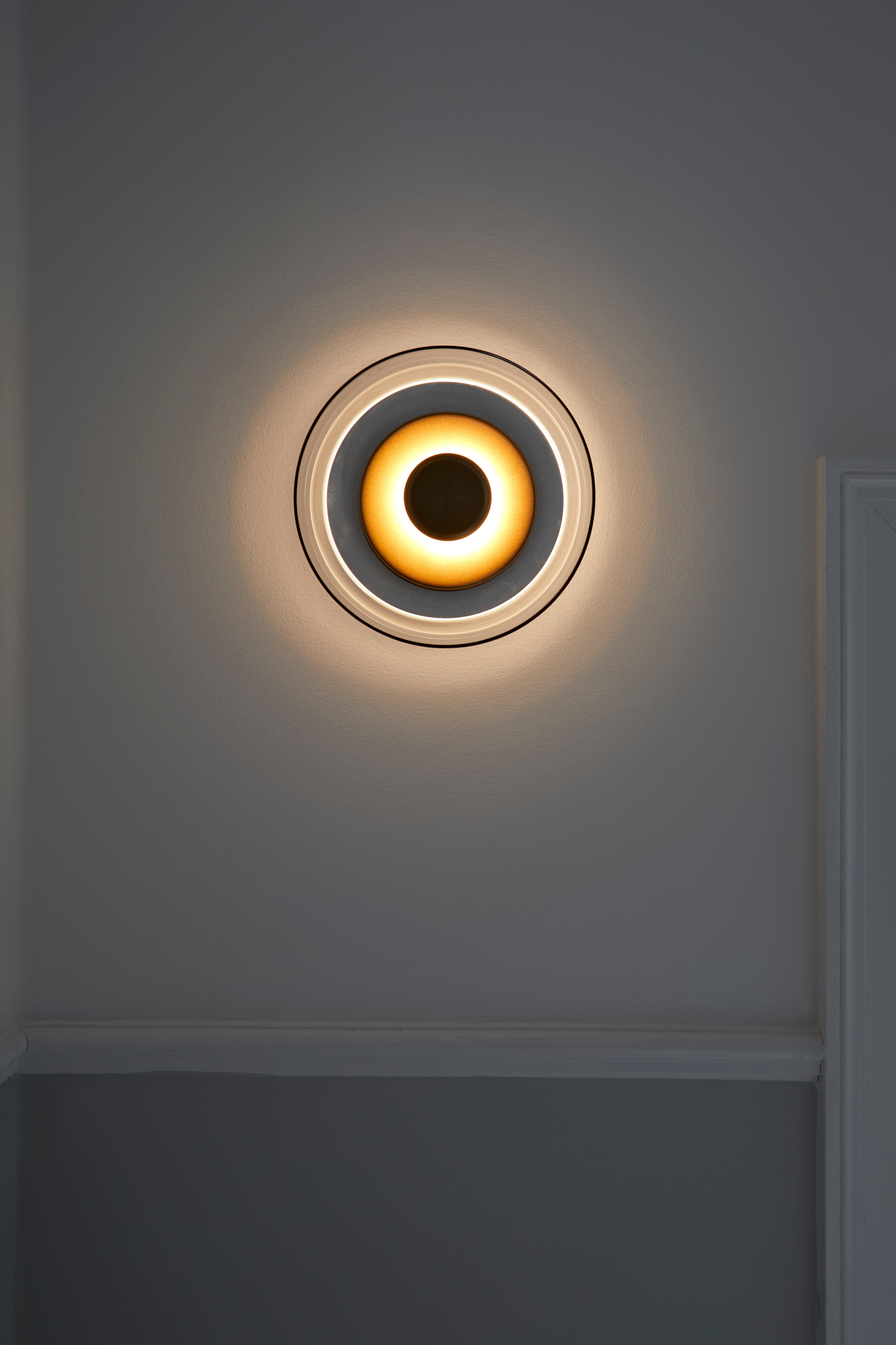 BLOSSI Wall Lamp in Gold with Transparent Glass