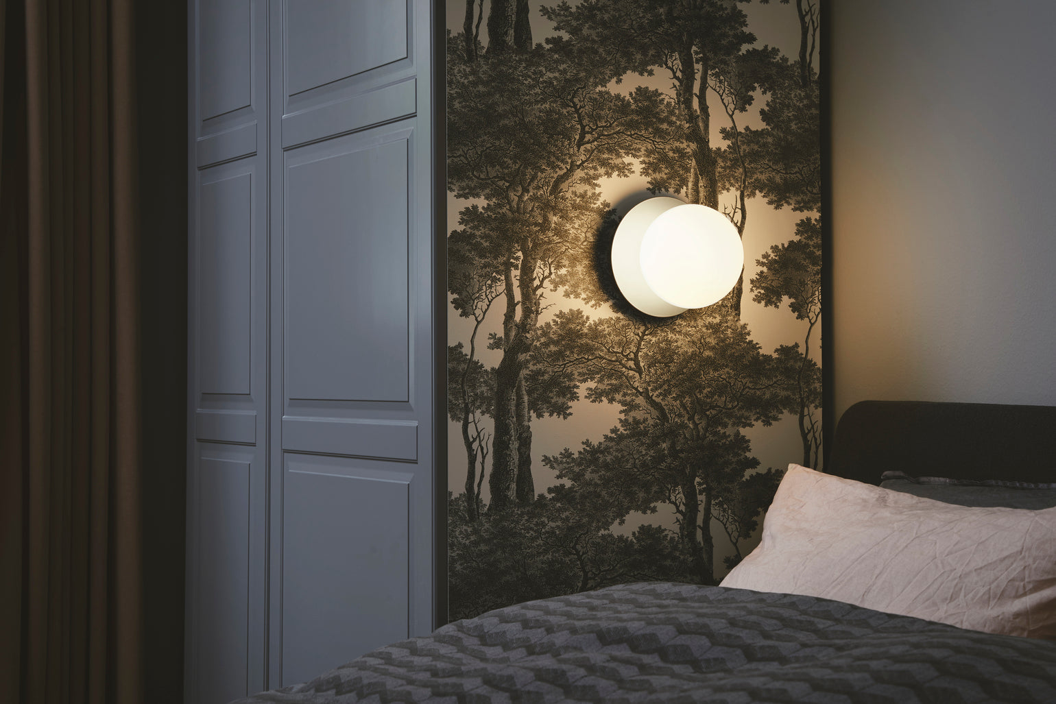 Recessed Wall Light LIILA in Silver with Opal Glass
