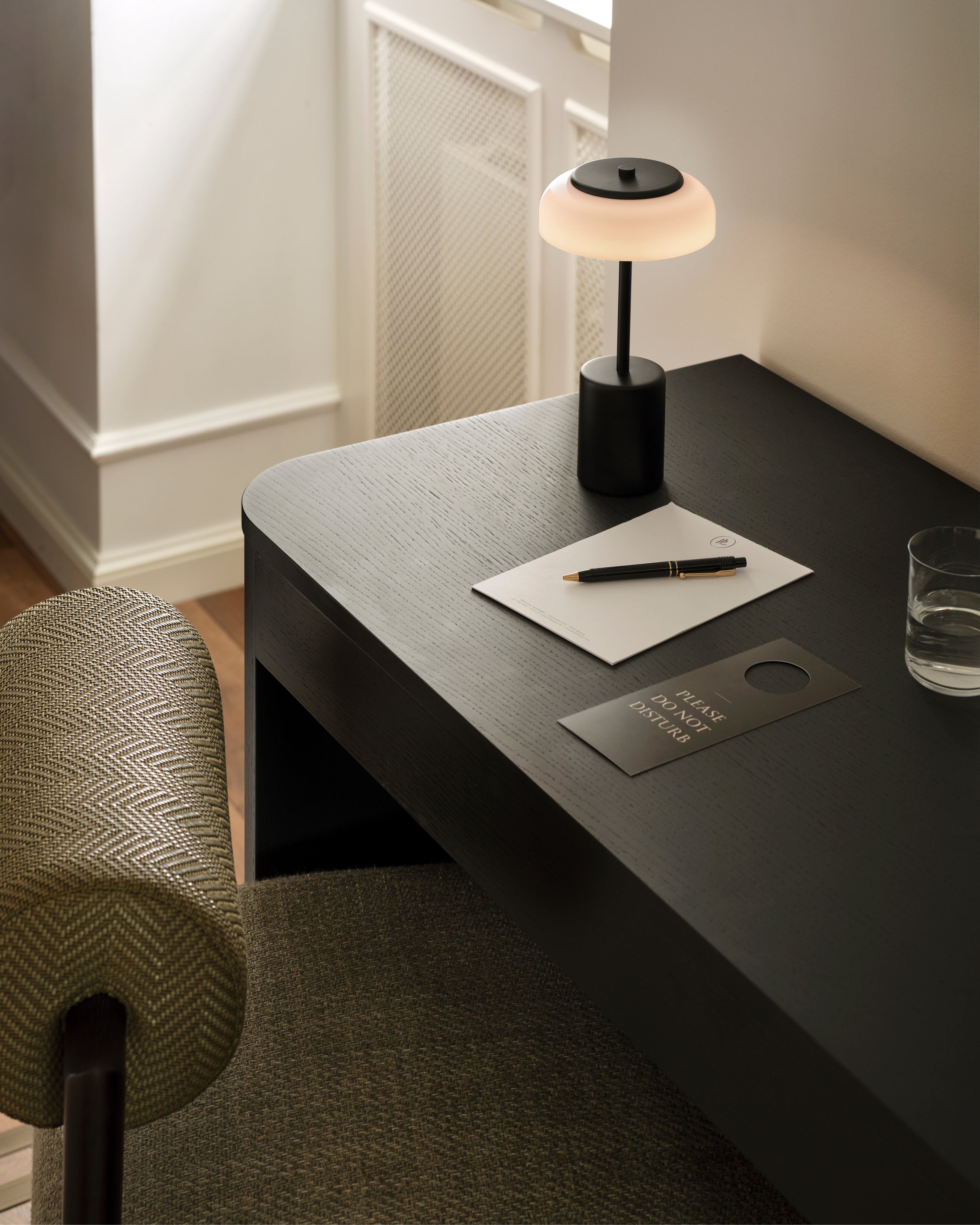 Portable Lamp BLOSSI black with opal glass