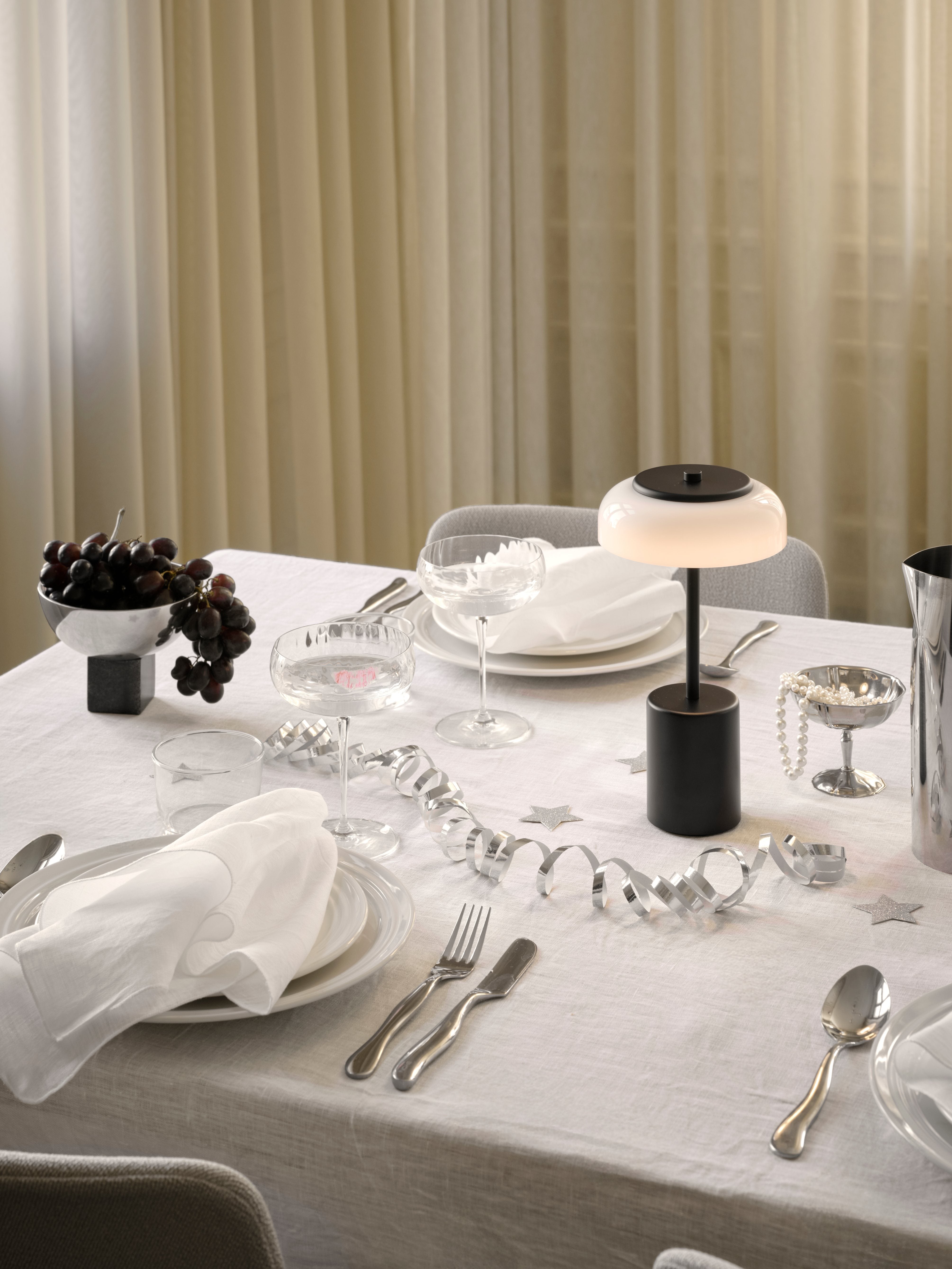 Portable Lamp BLOSSI black with opal glass