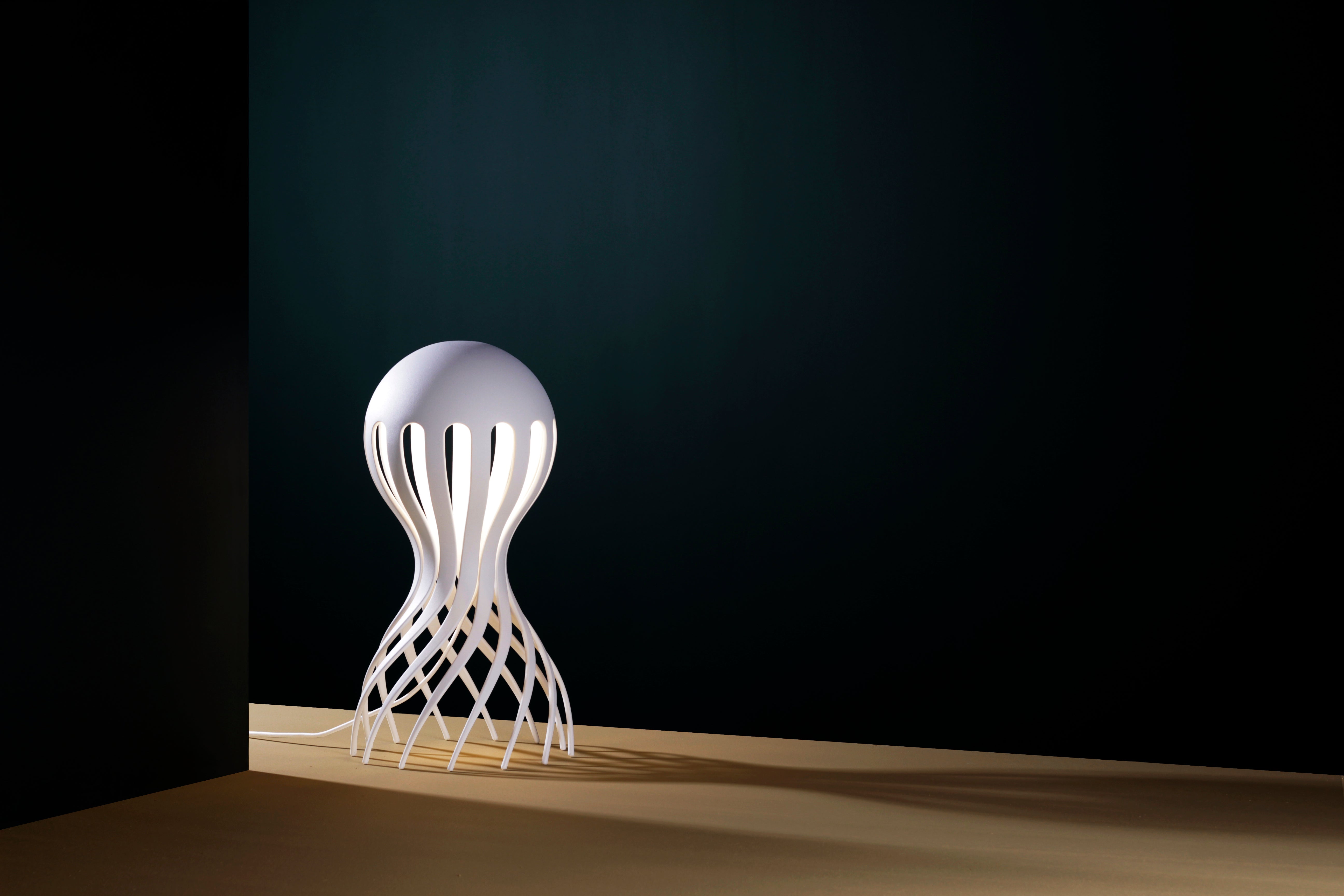 CIRRATA table lamp white