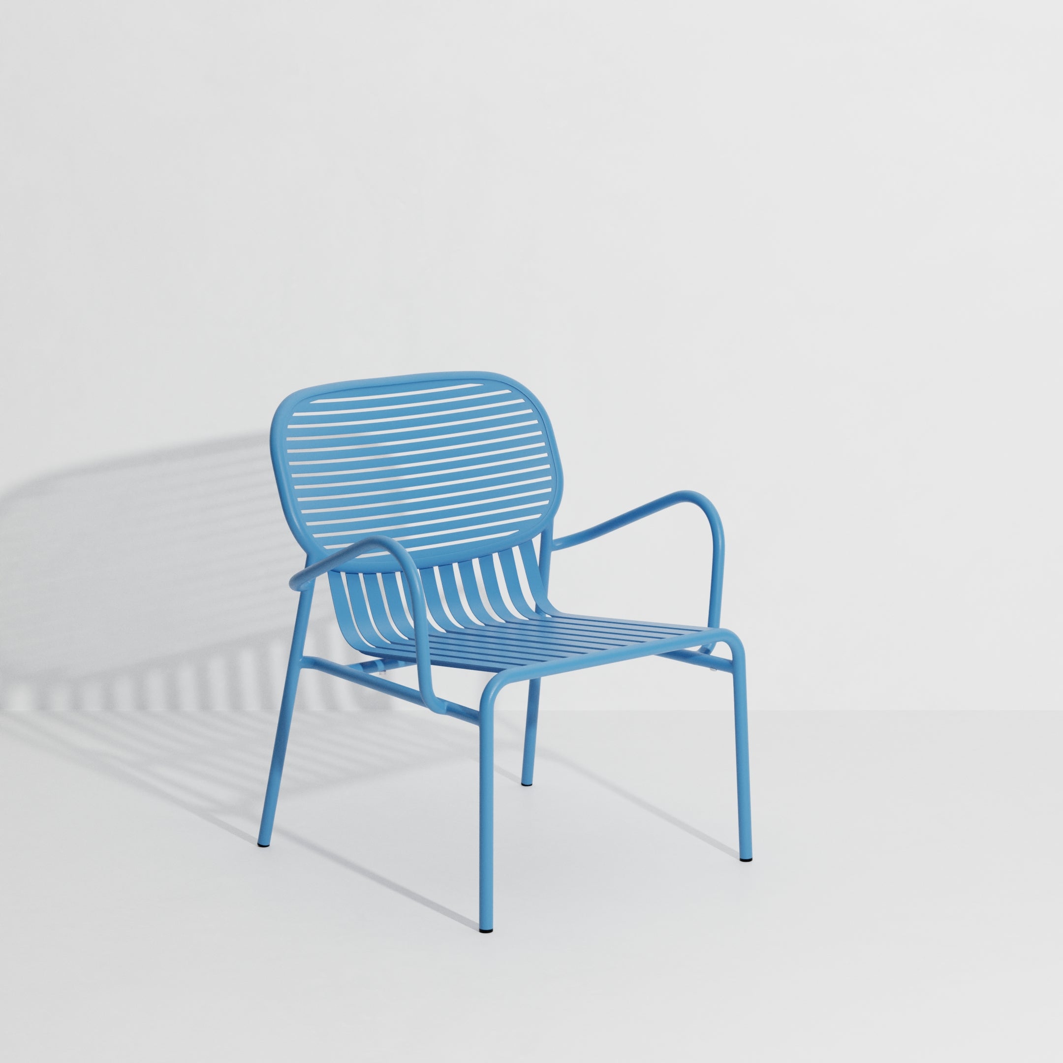 WEEK-END Garden Armchair in Blue