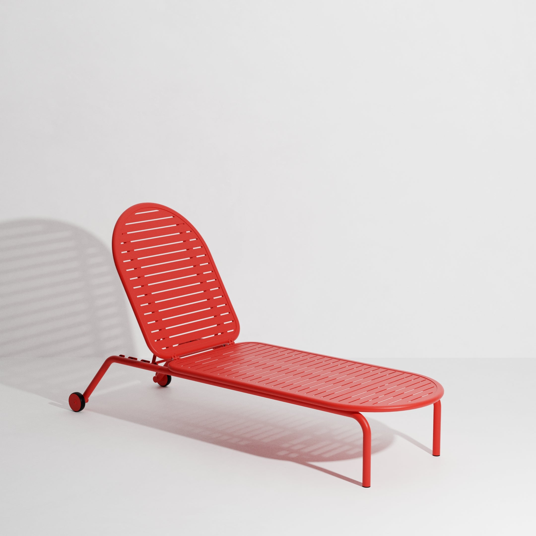 WEEK-END Red Garden Lounger