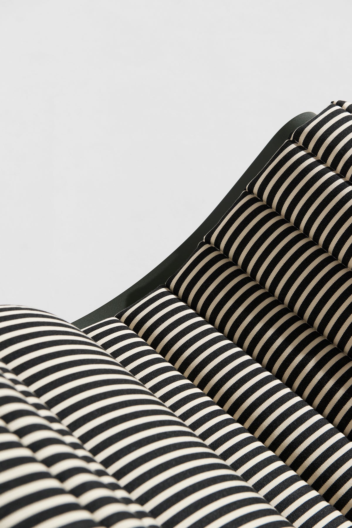ECLIPSE Armchair in Dark Green with Striped Cushion