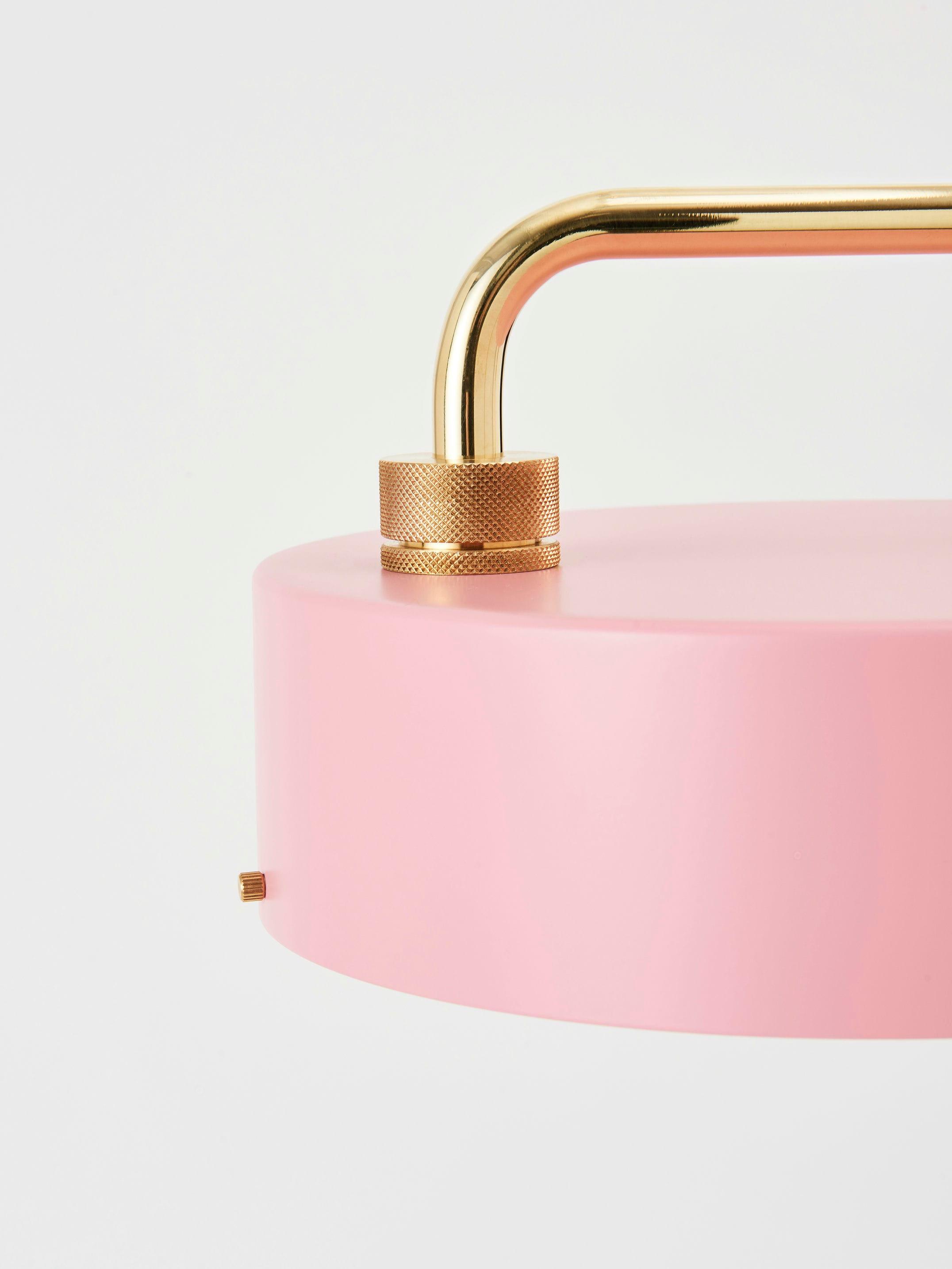 Petite Machine floor lamp light pink