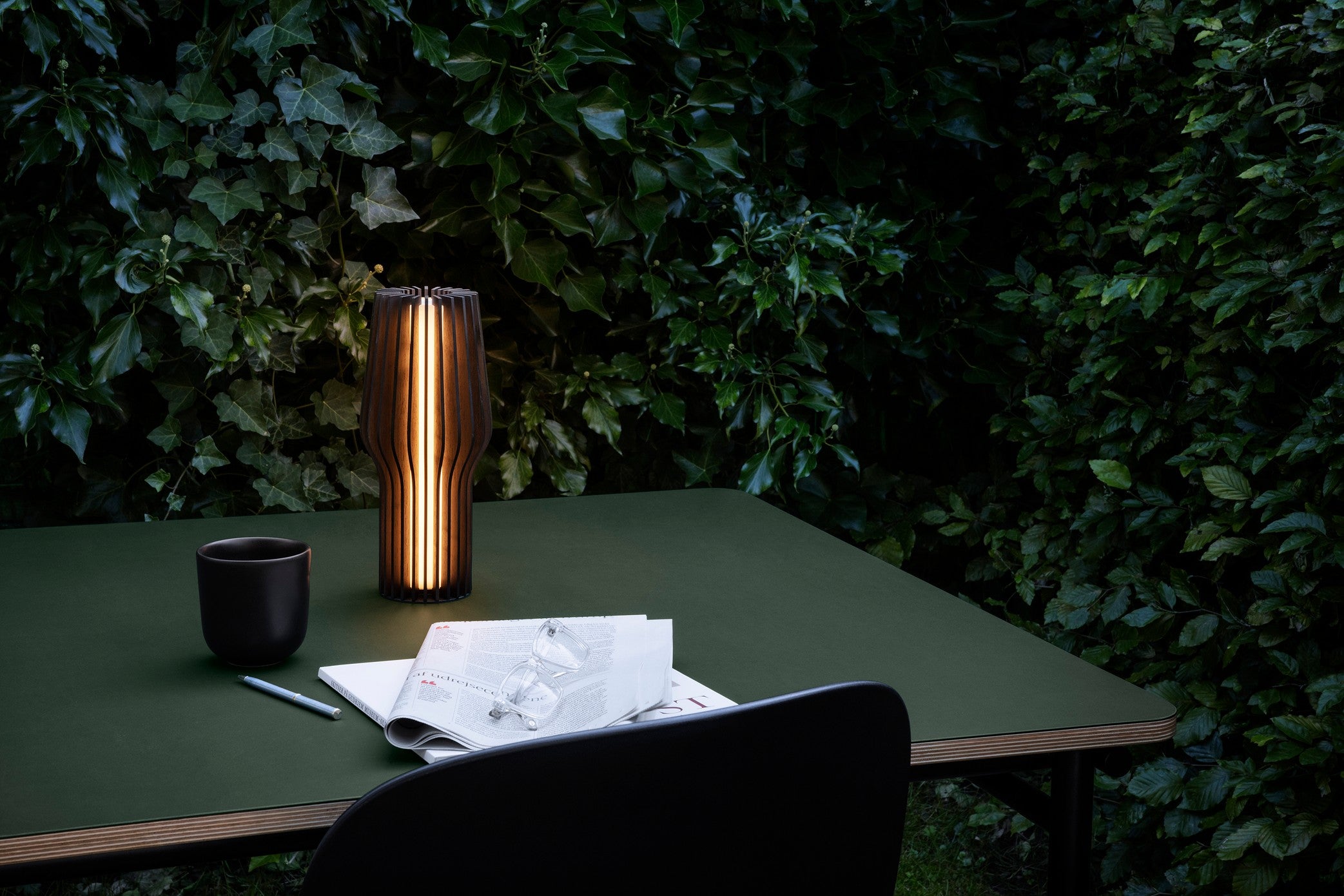 RADIANT portable lamp smoked oak