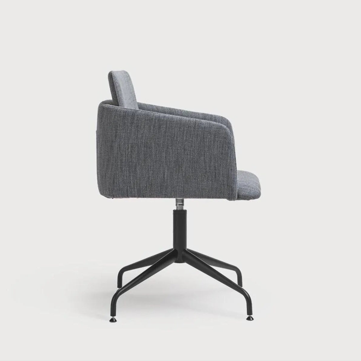 Fotel biurowy NOTE 4 B-4064 tapicerowany