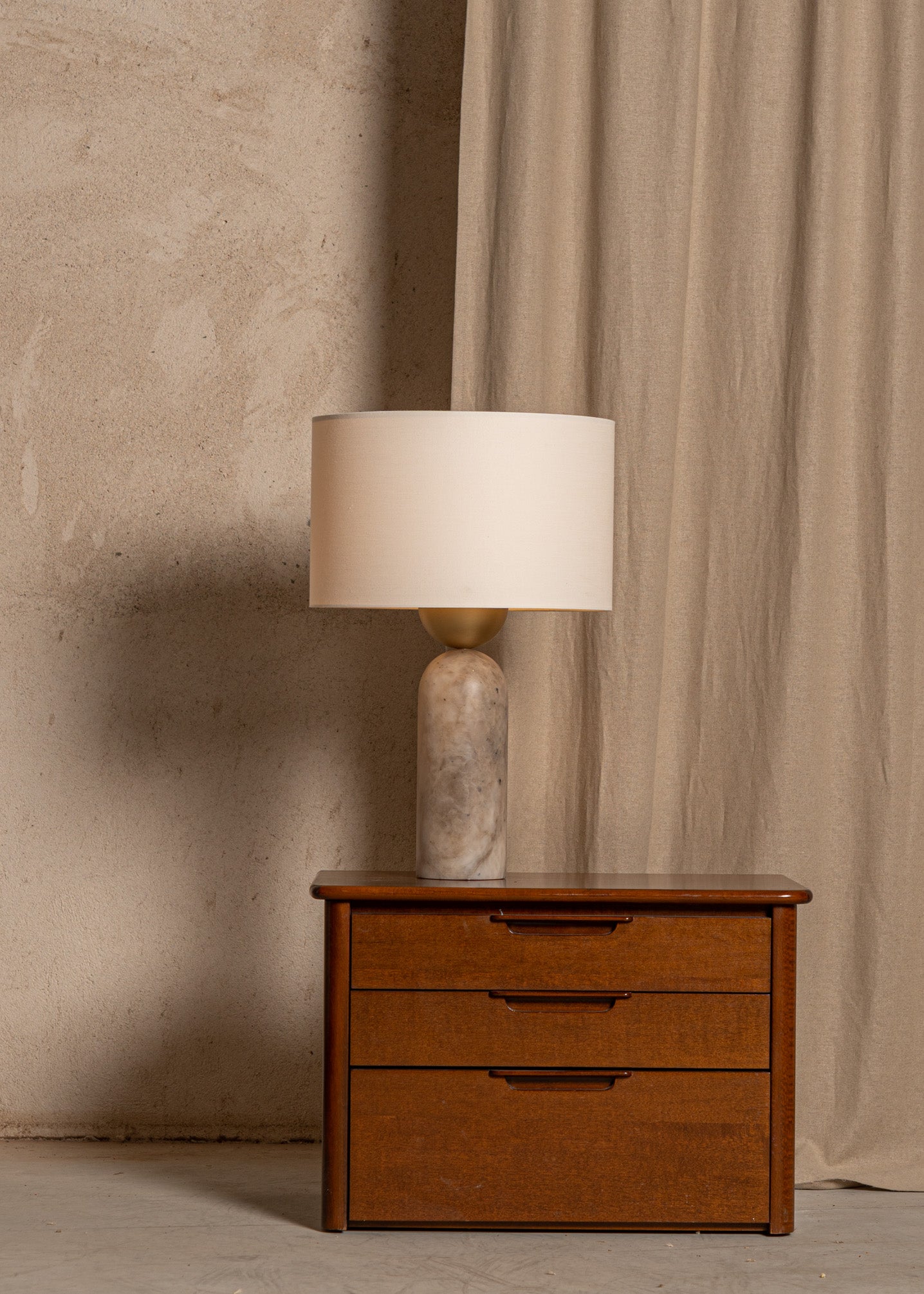 PEONA Table Lamp Dark Beige Alabaster