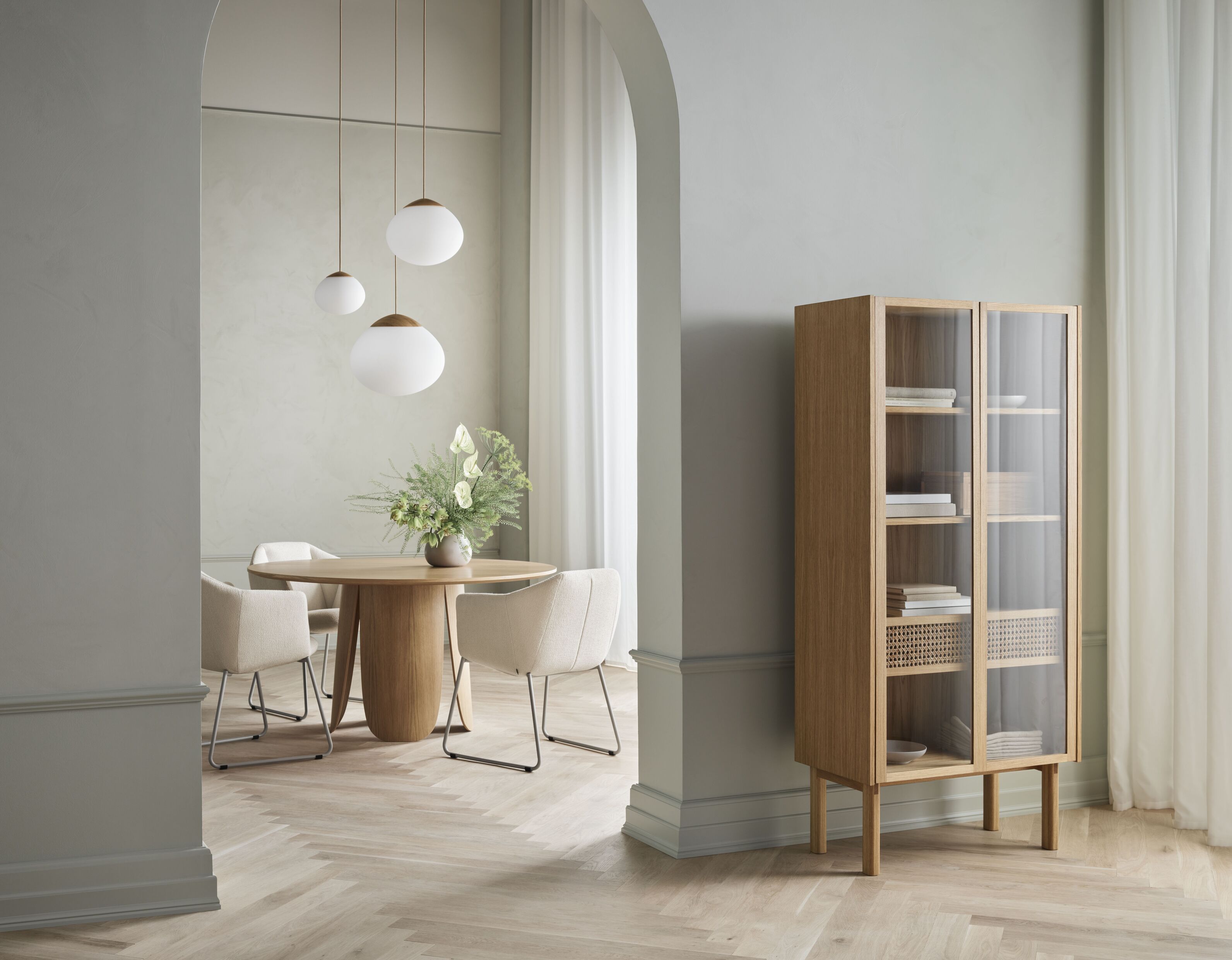 CANA cabinet oak wood
